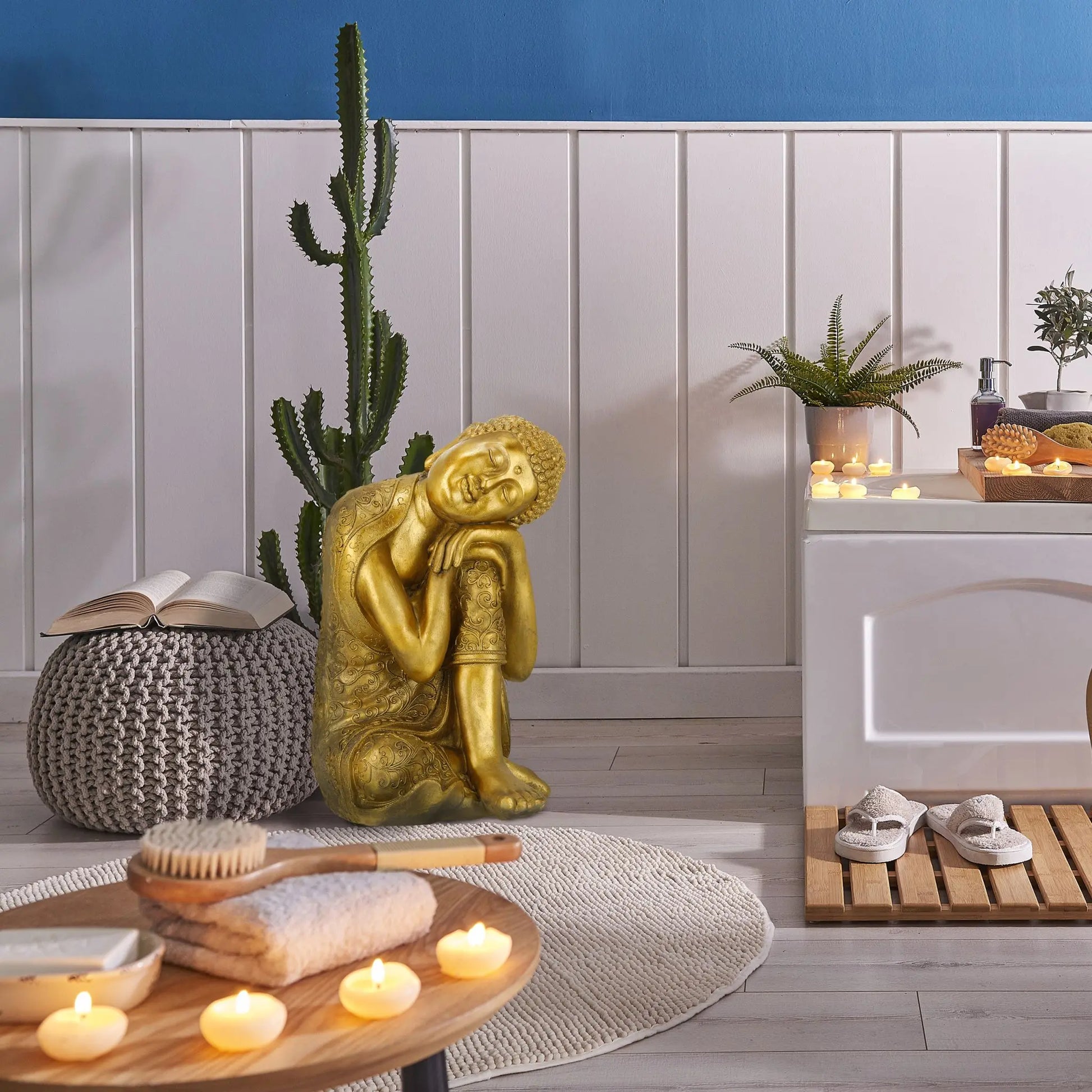 Buddha Figur mit geneigtem Kopf 60cm Gold von Relaxdays