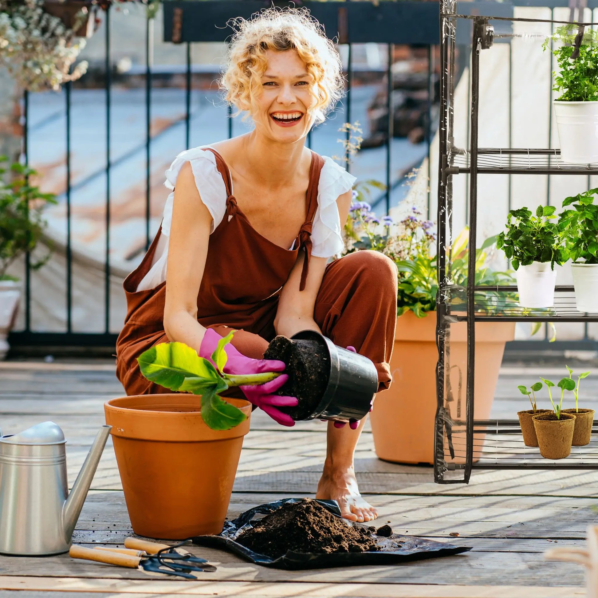 Gewächshaus für Balkon mit 3 Ebenen Schwarz-Transparent von Relaxdays