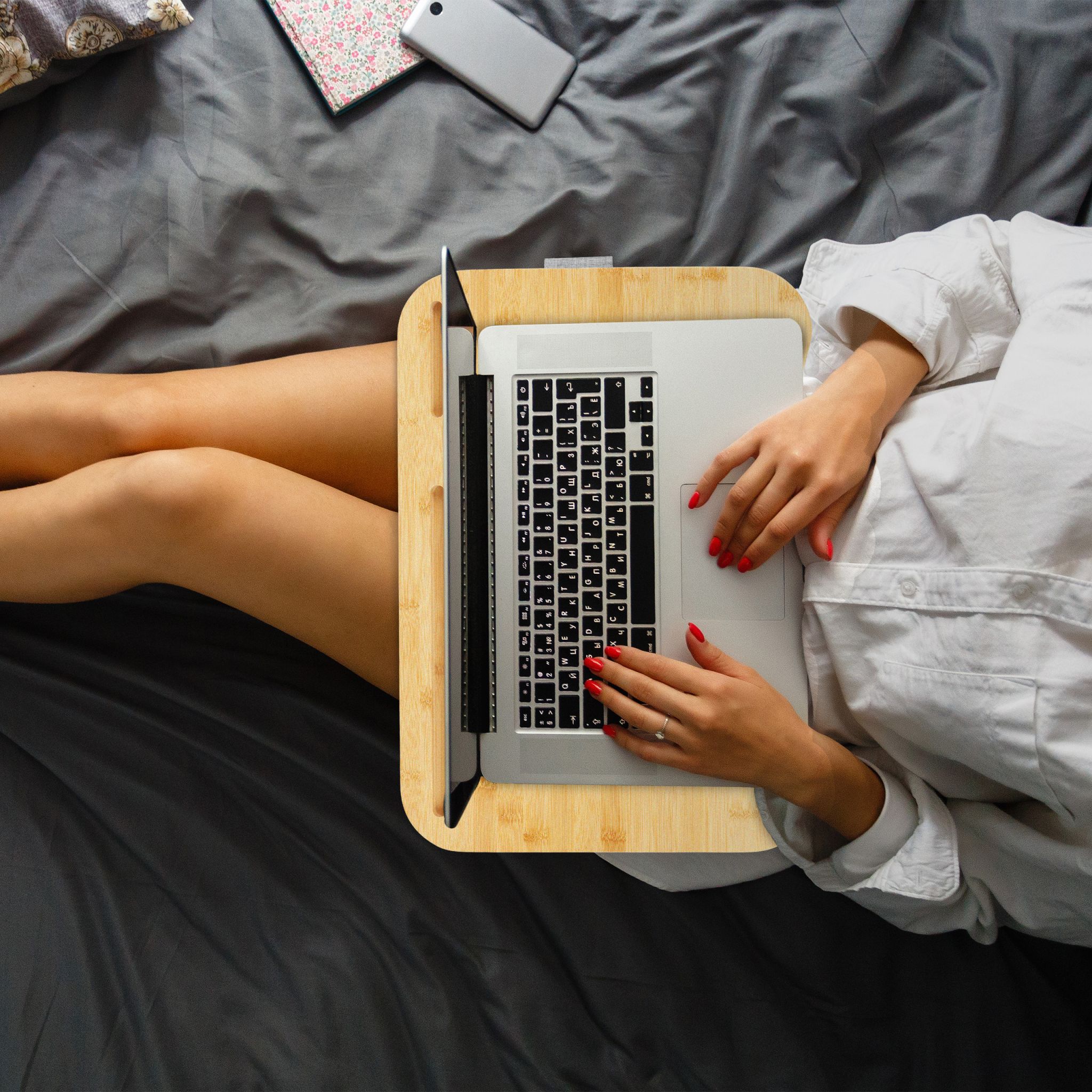 Laptopkissen mit Bambusablage Hellbraun-Grau von Relaxdays