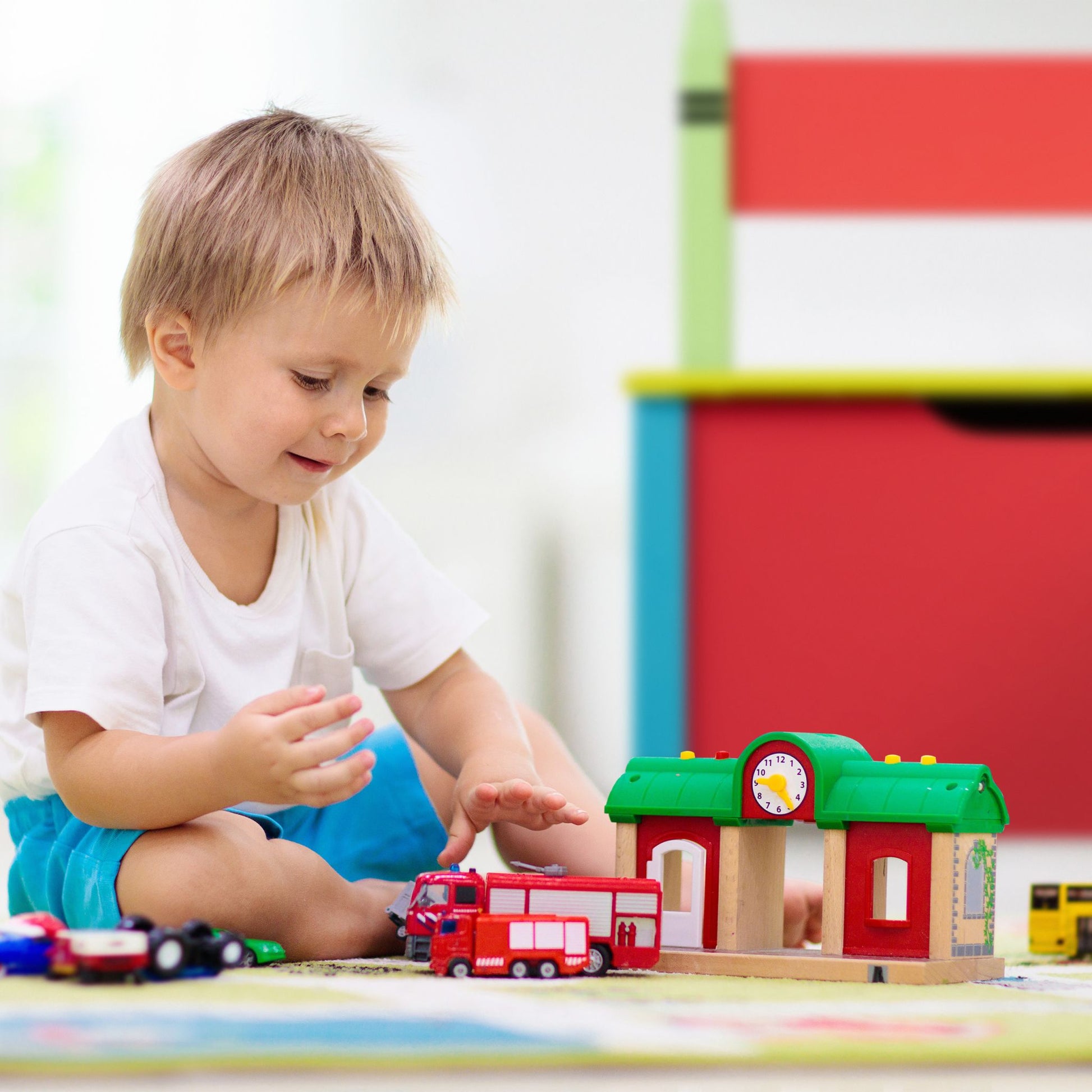 Kindersitzbank mit Stauraum Gelb-Grün-Rot von Relaxdays