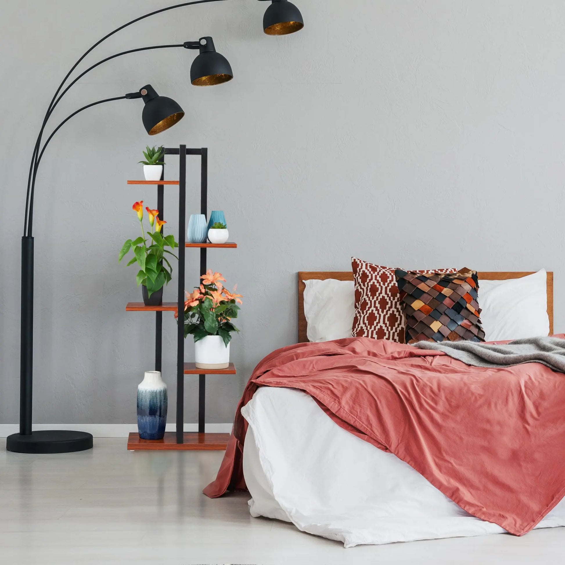 Pflanzenregal mit 5 Ablagen Braun-Schwarz von Relaxdays