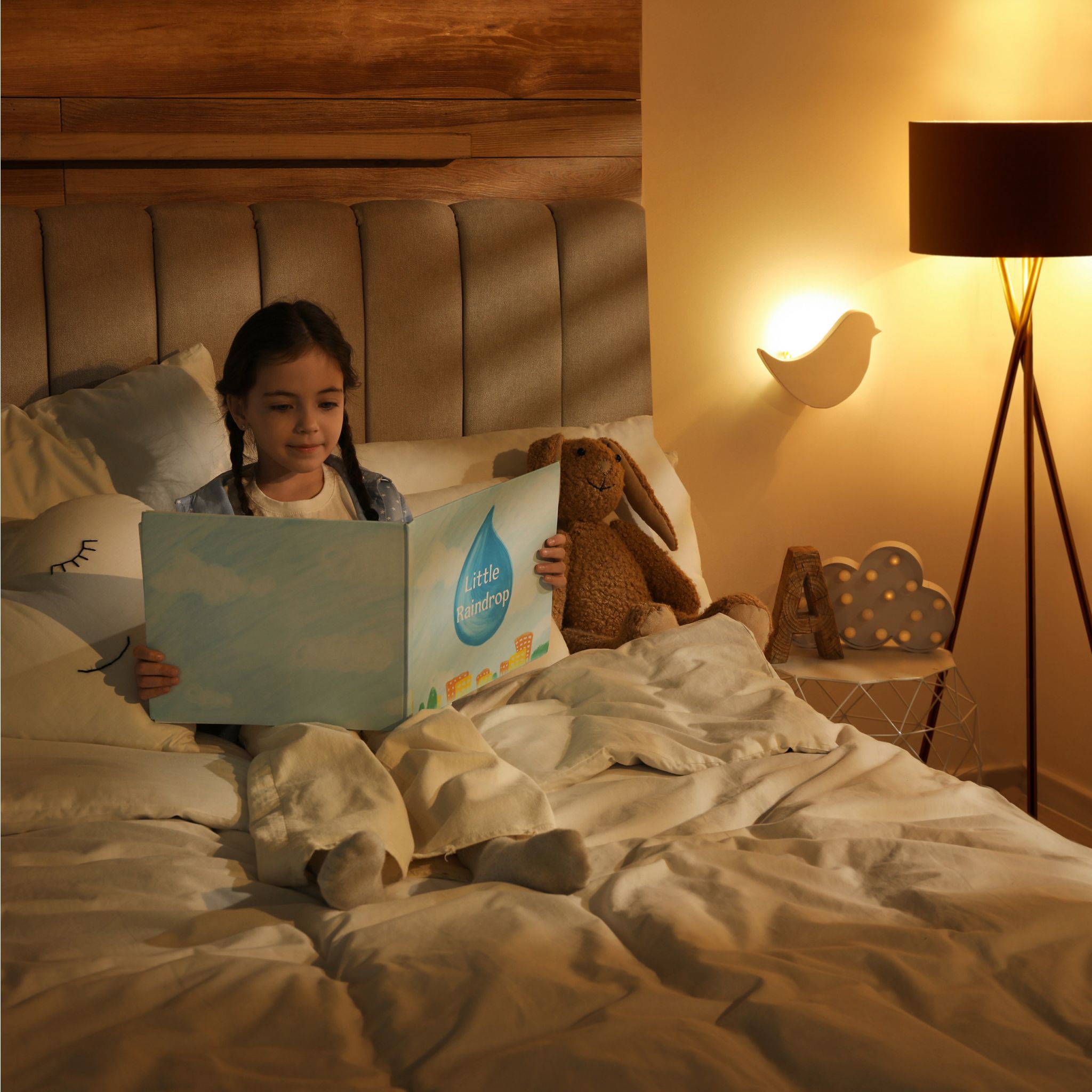 Dreibein Stehlampe in Weiss & Gold Weiss-Gold von Relaxdays