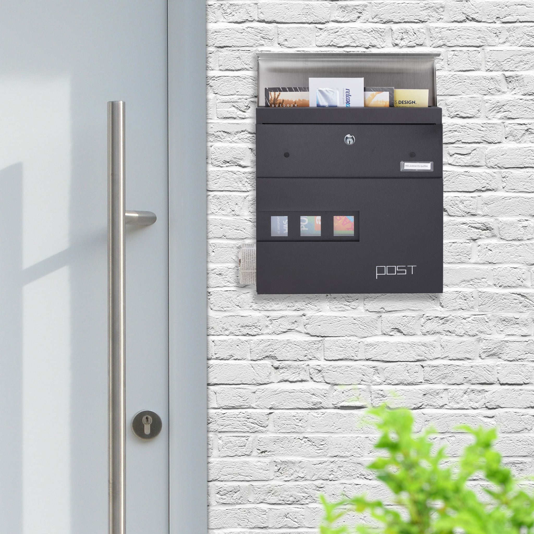 Briefkasten mit Zeitungsfach Schwarz-Silber von Relaxdays