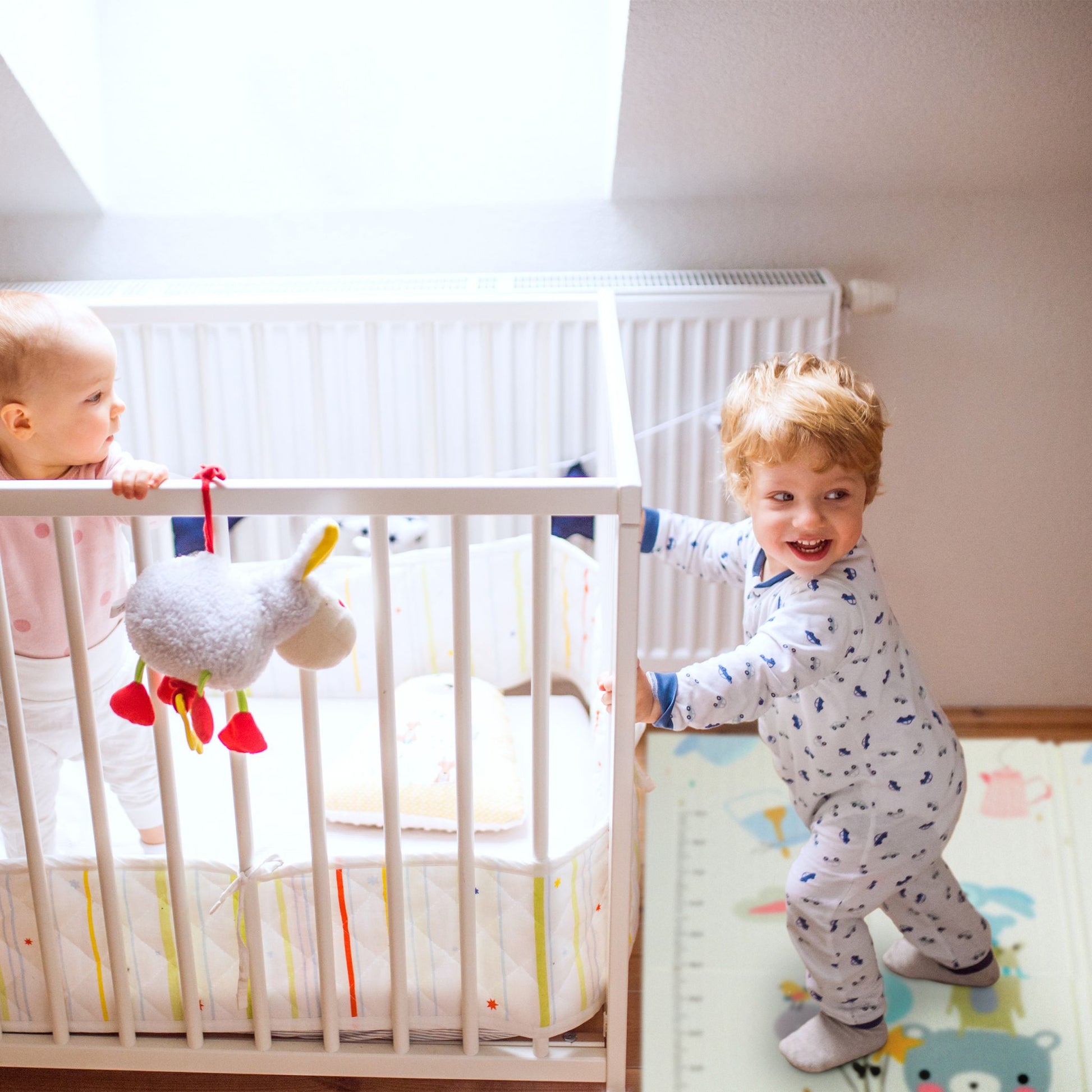 Faltbare Spielmatte mit Tieren Weiss-Blau-Braun von Relaxdays