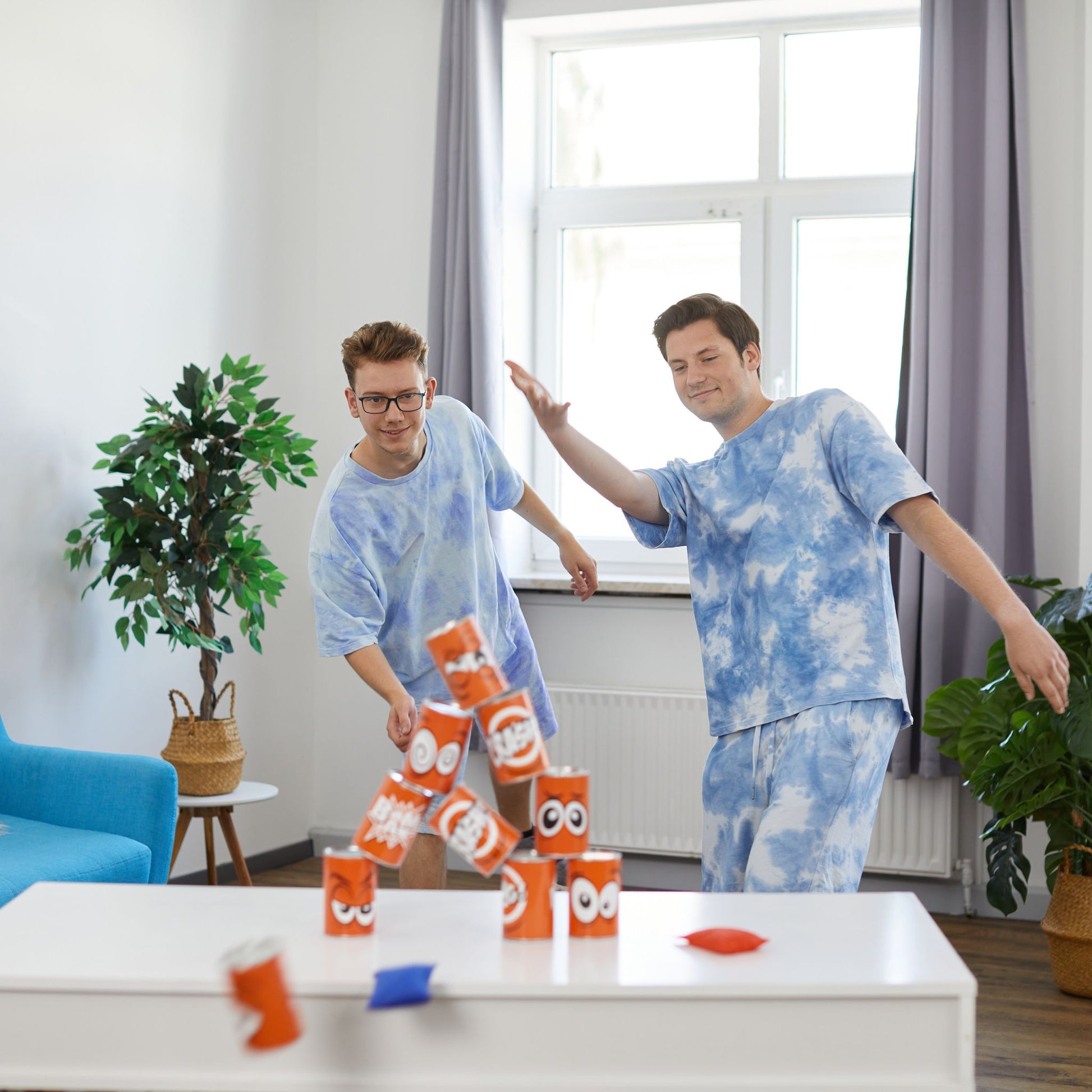 Dosenwerfen für Kinder Weiss-Rot-Schwarz von Relaxdays
