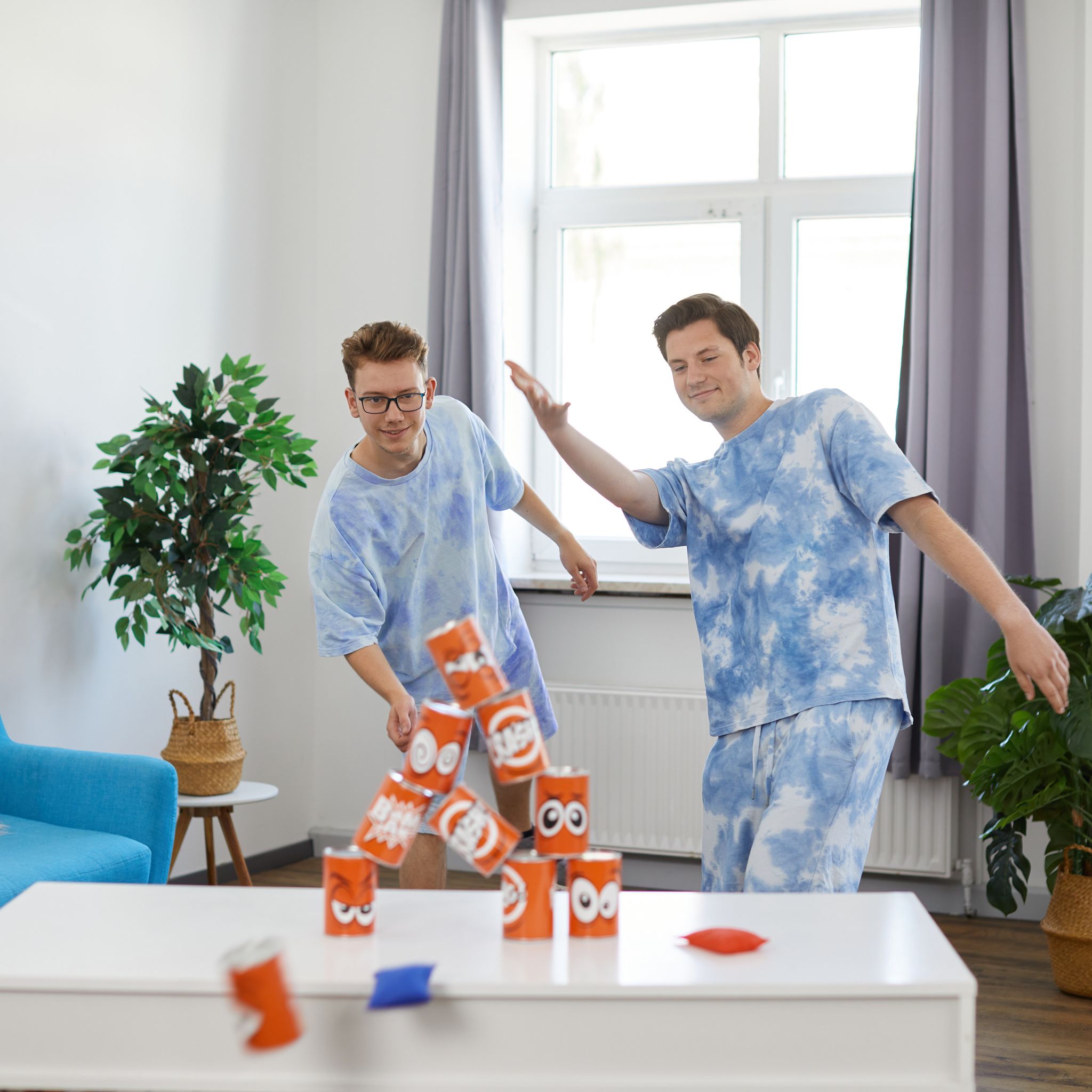 Dosenwerfen für Kinder Weiss-Rot-Schwarz von Relaxdays
