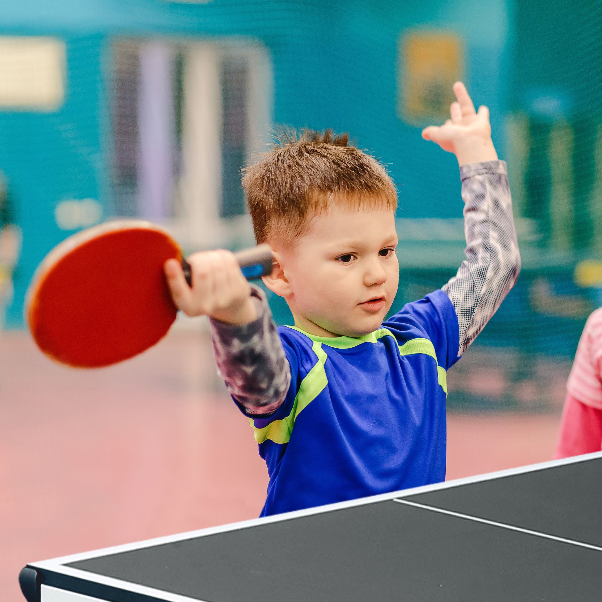 Tischtennisplatte mit Zubehör Weiss-Schwarz-Silber von Relaxdays