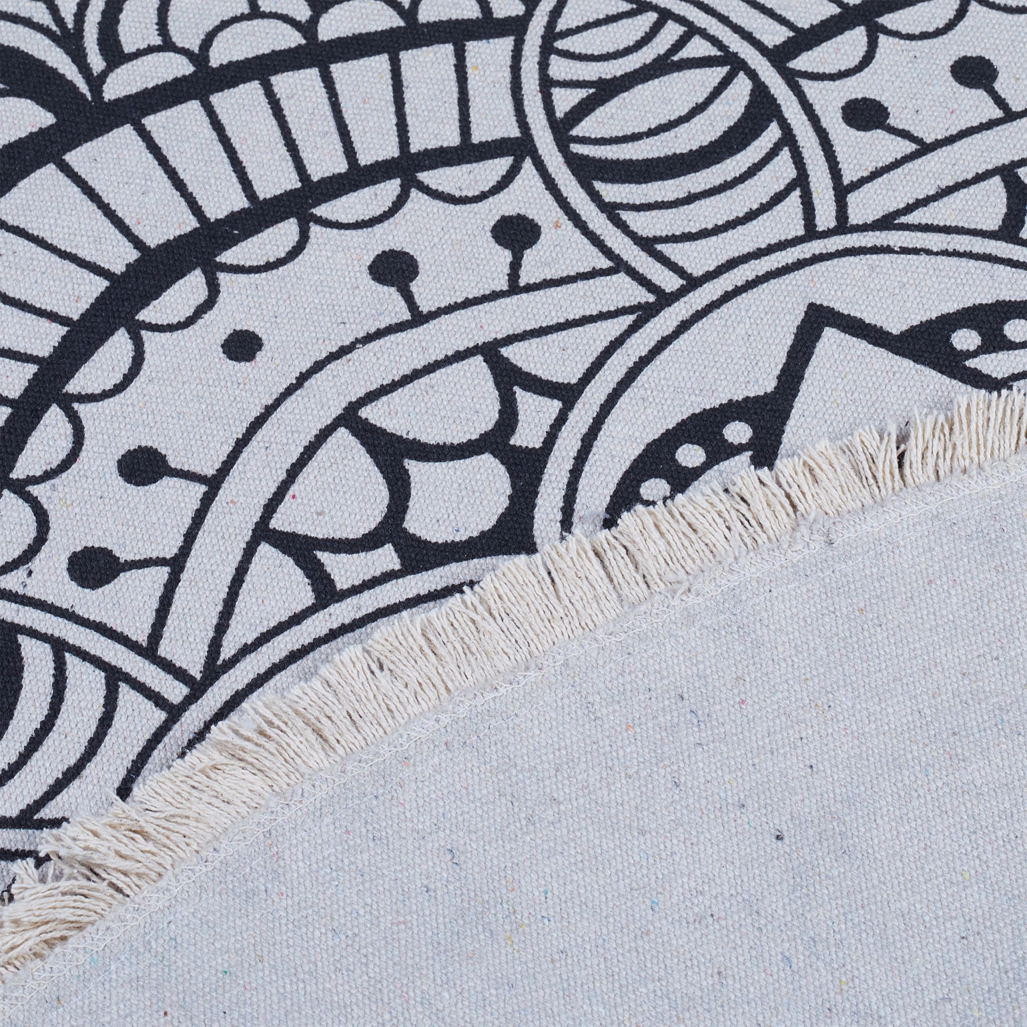Runder Teppich Mandala-Design Creme-Schwarz von guteszeug.ch
