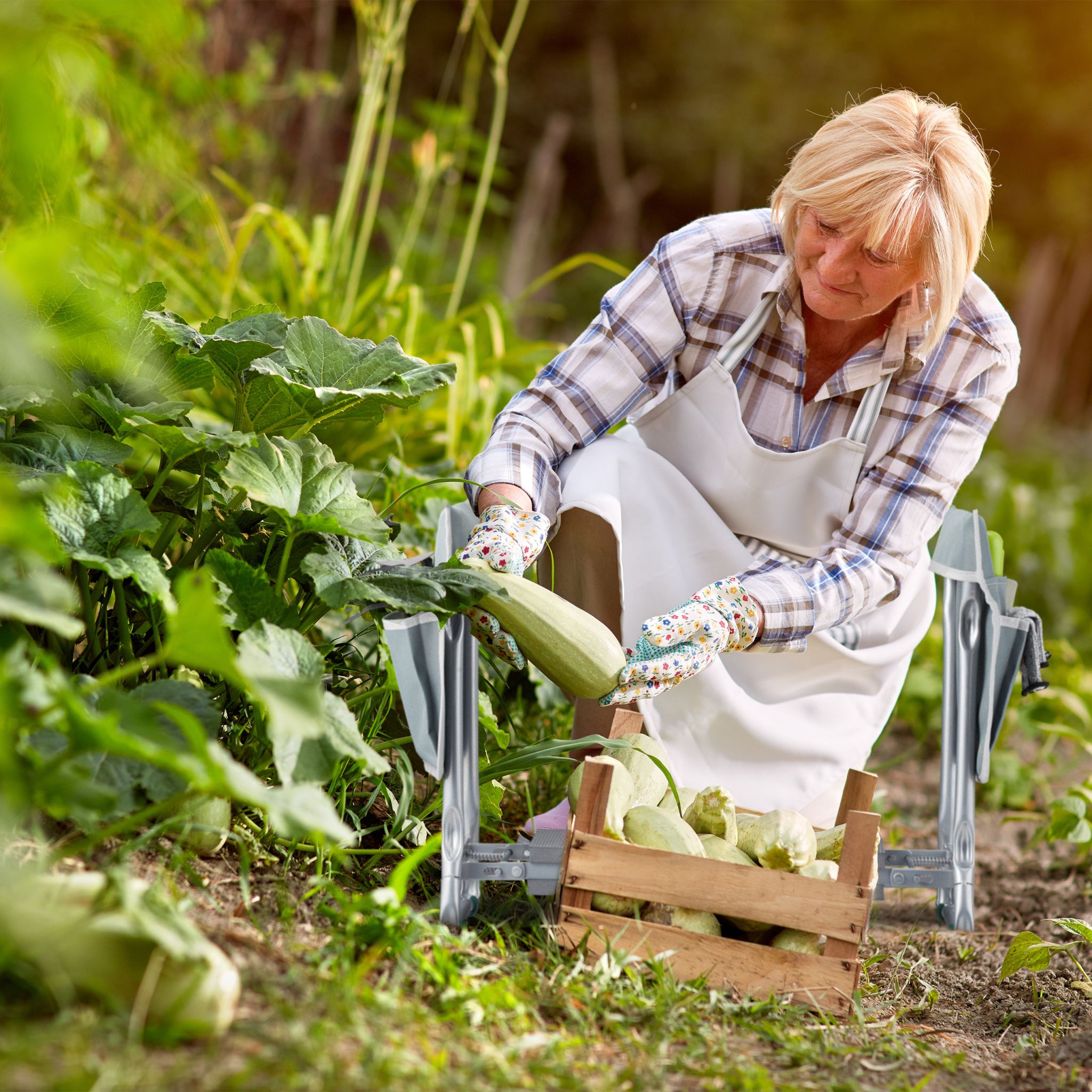 Kniebank für den Garten Silber-Grau von Relaxdays