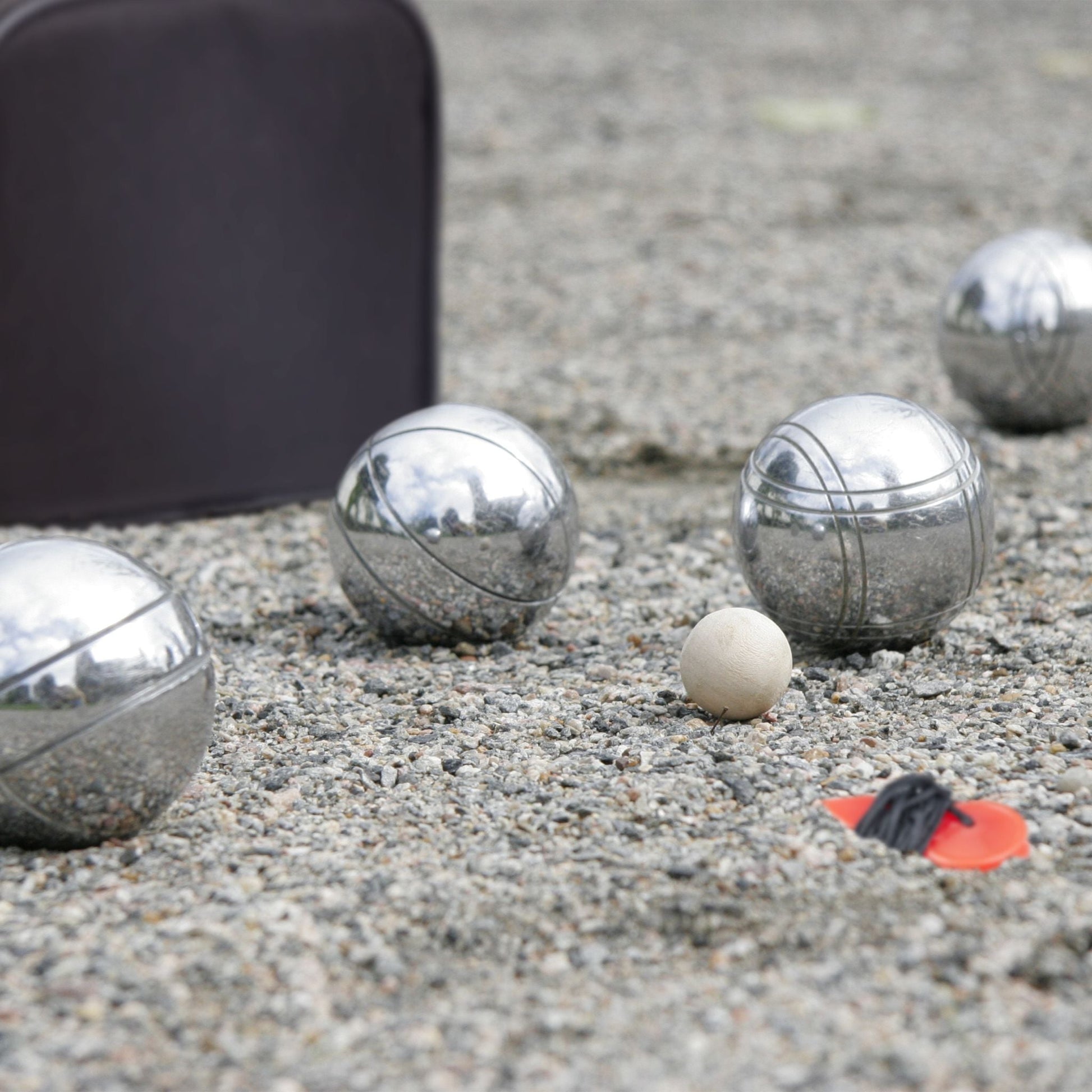 Boule Kugelset mit 4 Kugeln Schwarz-Silber von Relaxdays