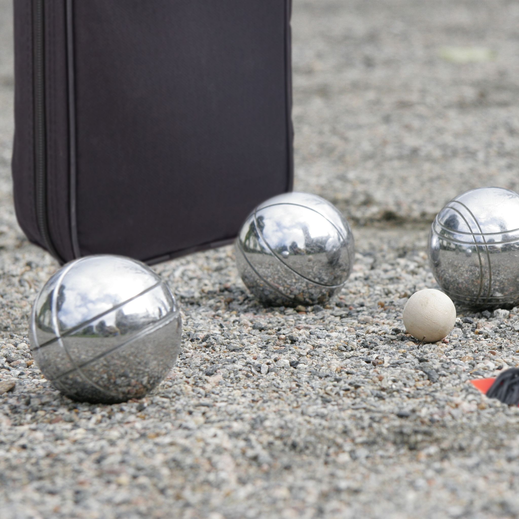 Boule Kugelset mit 8 Kugeln Schwarz-Silber