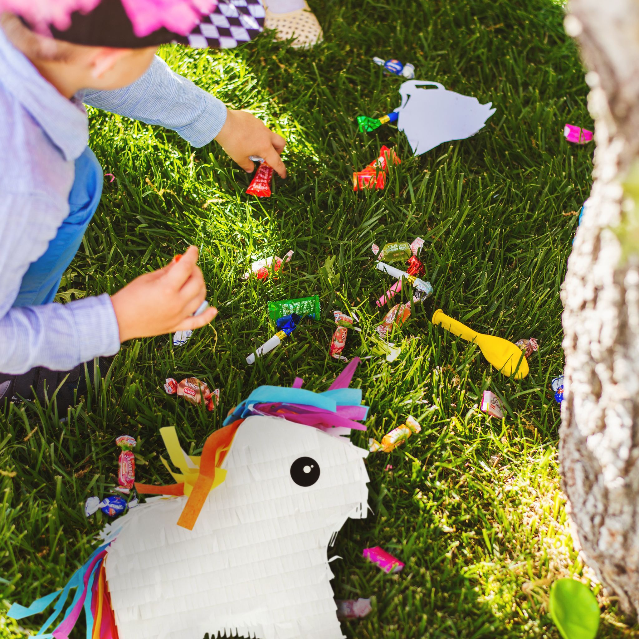 Mini-Pinata Einhorn Weiss-Blau-Pink von Relaxdays