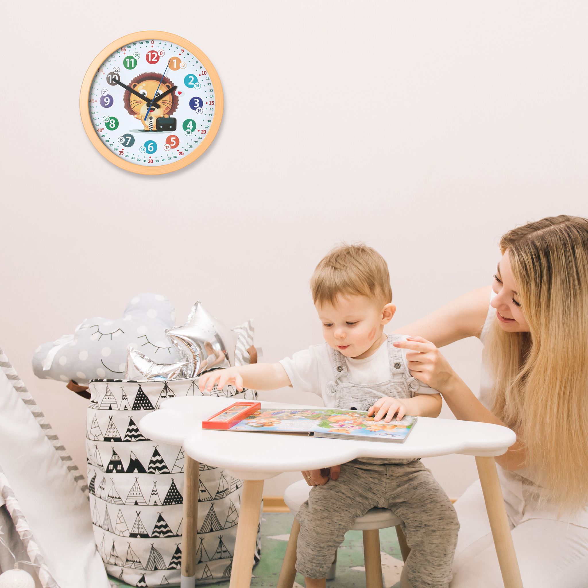 Kinder Wanduhr Löwe Weiss-Gelb-Schwarz von Relaxdays