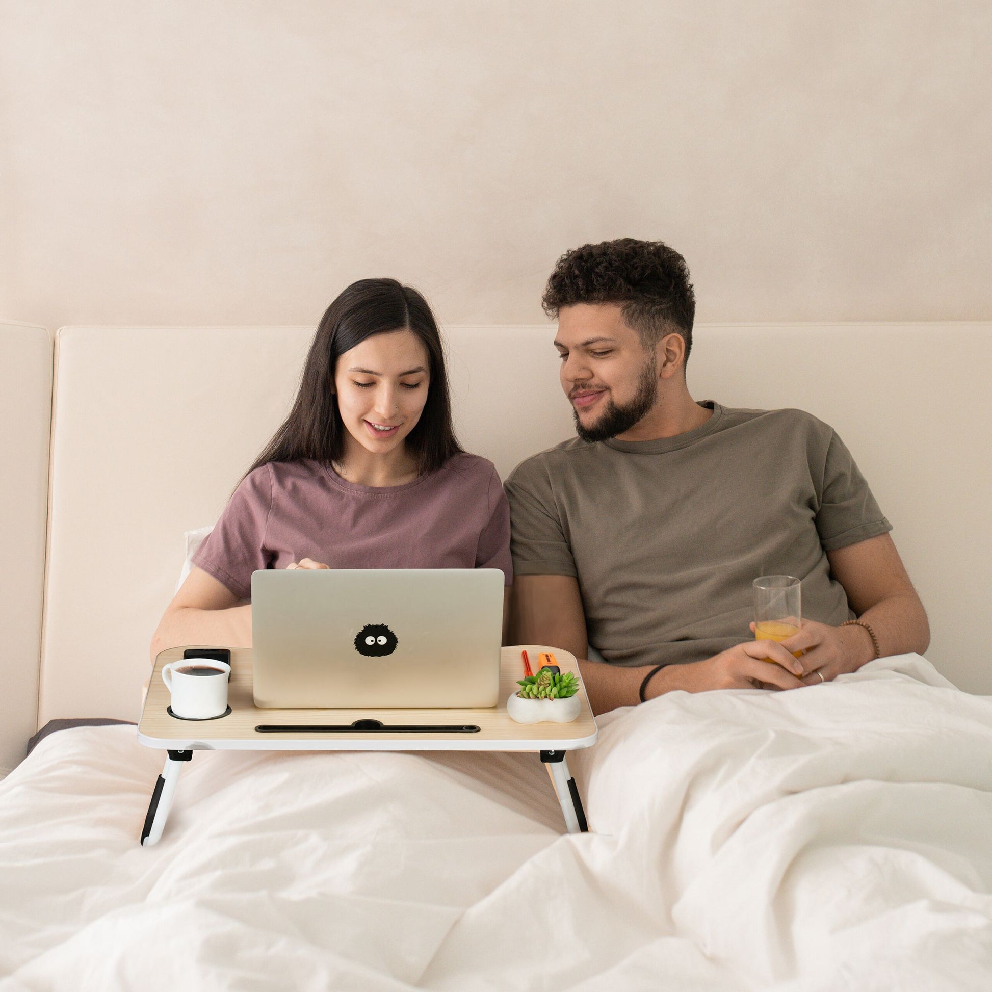 Laptoptisch mit Tablet- & Getränkehalter Weiss-Hellbraun-Schwarz von Relaxdays