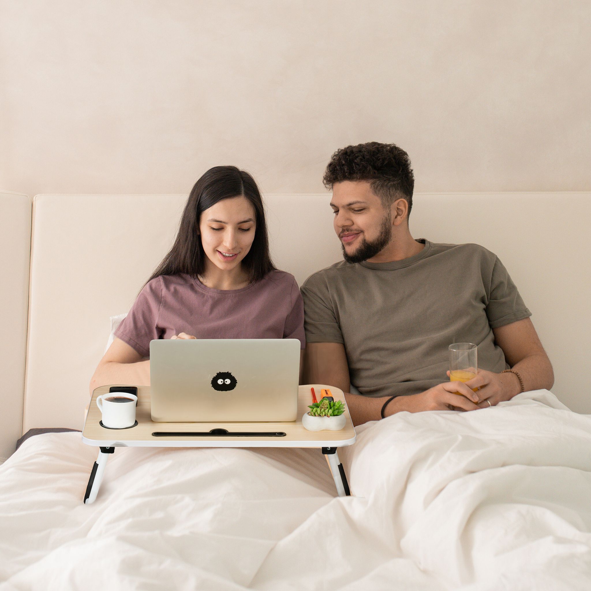 Laptoptisch mit Tablet- & Getränkehalter Weiss-Hellbraun-Schwarz von Relaxdays