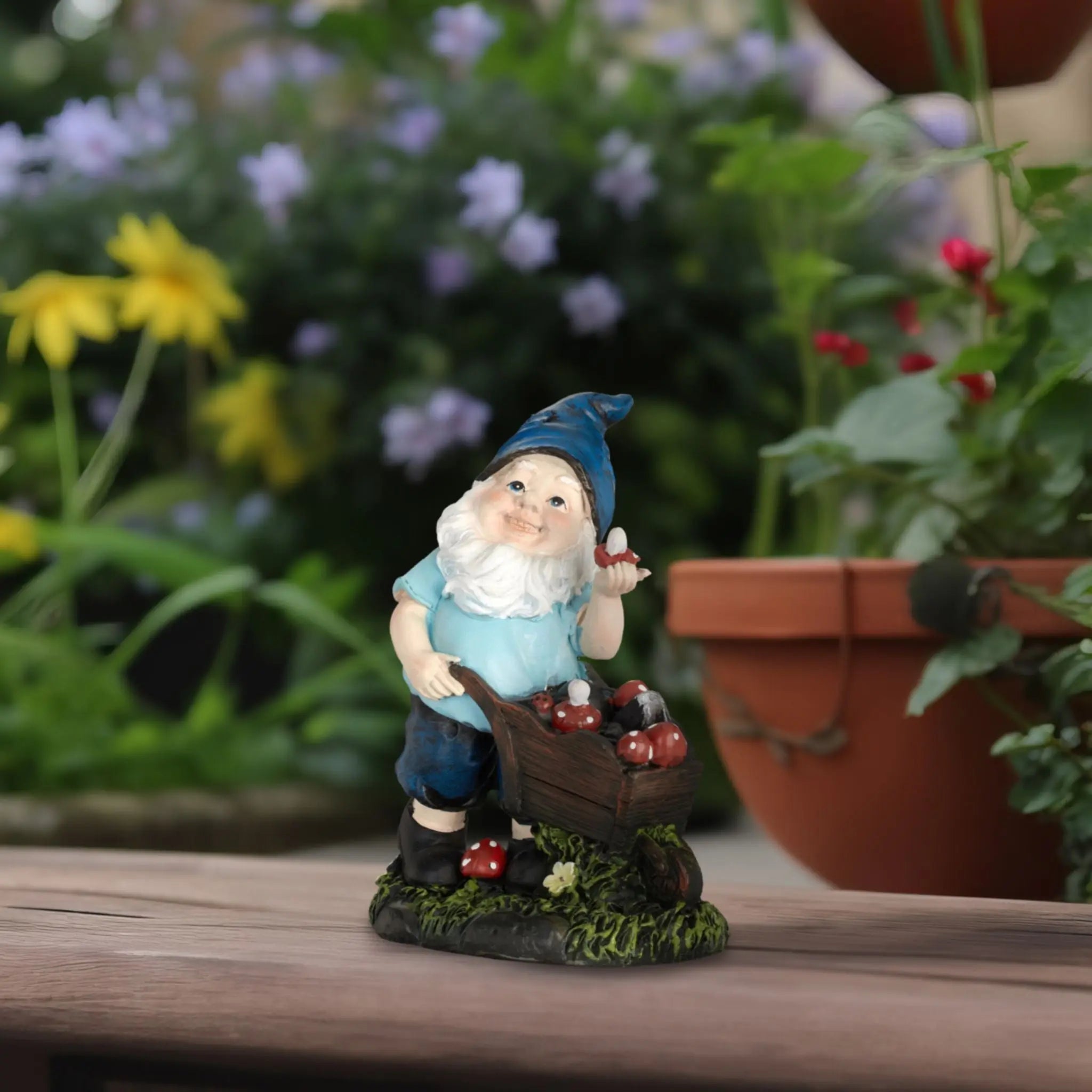Gartenzwerg mit Pilzen Dunkelblau-Dunkelgrün-Hellblau von Relaxdays