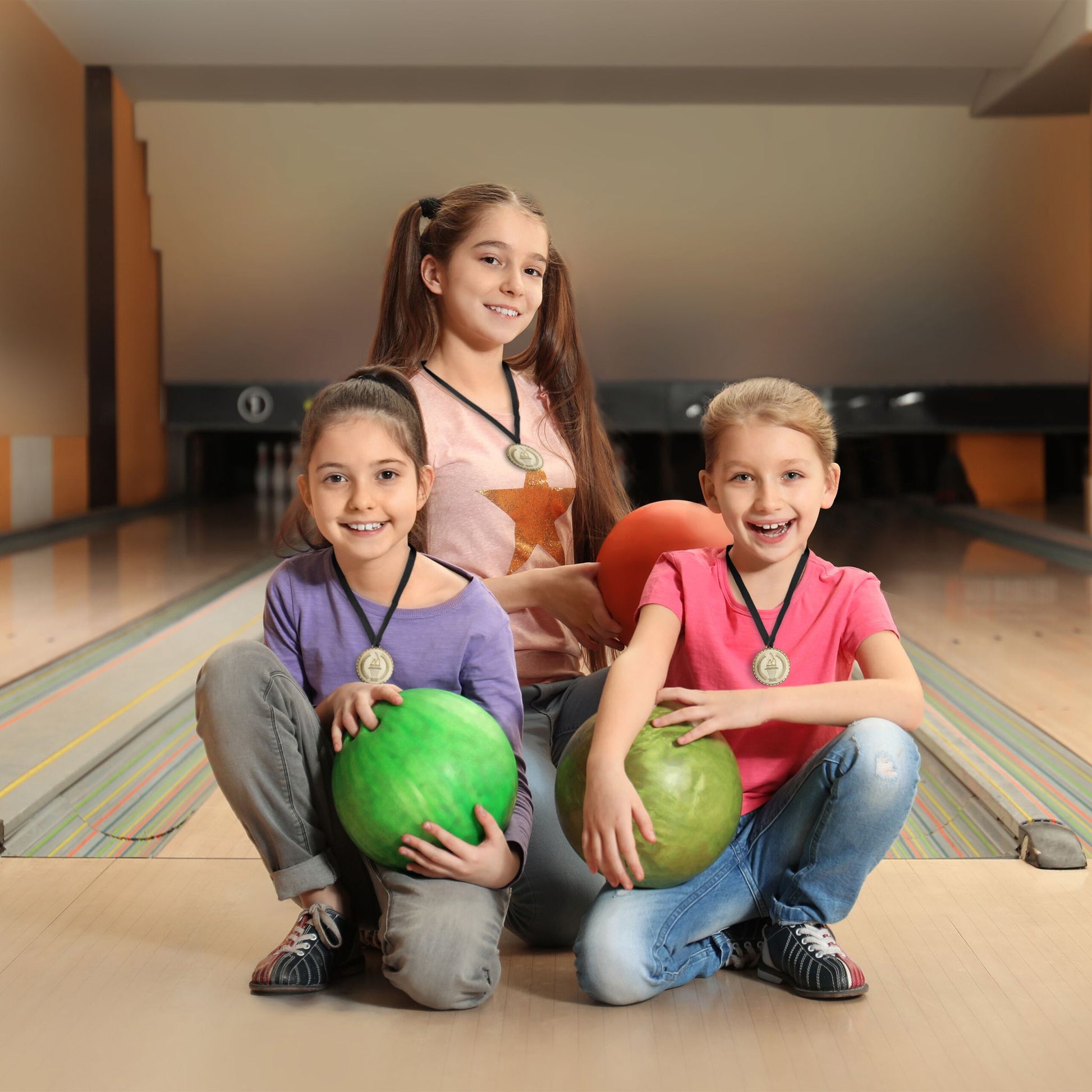 Goldmedaillen für Kinder 12er-Set Gold-Schwarz von Relaxdays
