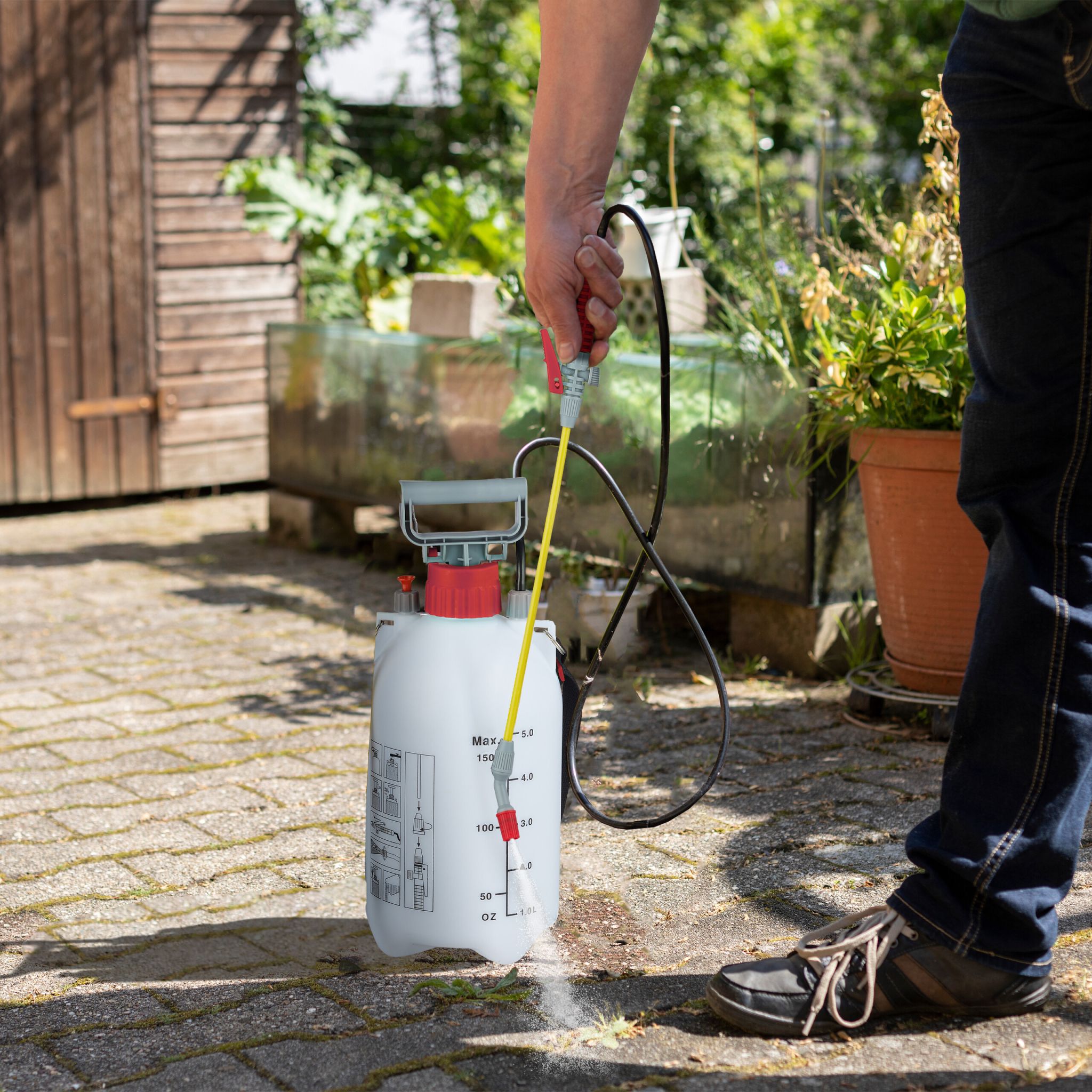 Drucksprüher 5 l Weiss-Rot-Schwarz von Relaxdays