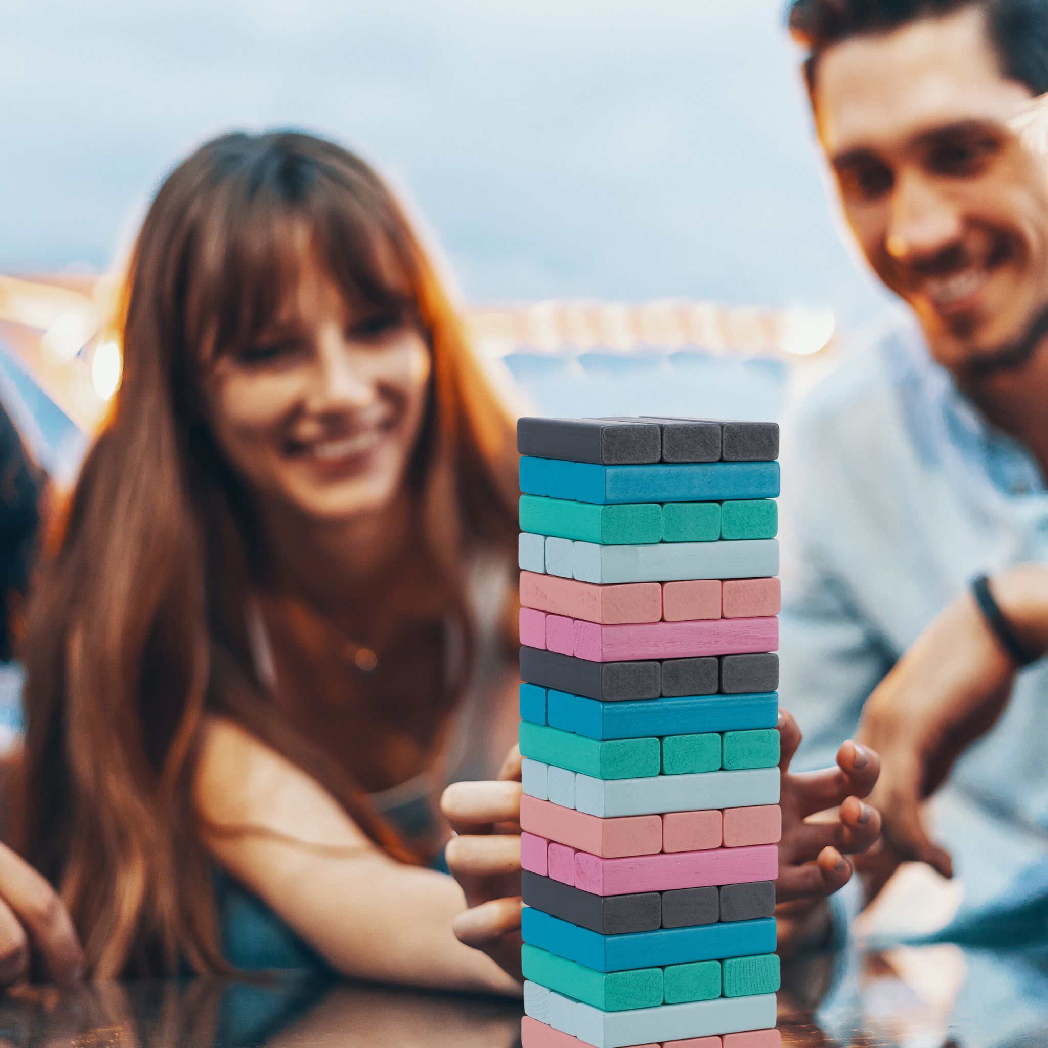 Wackelturm Holz Blau-Rosa-Türkis von Relaxdays
