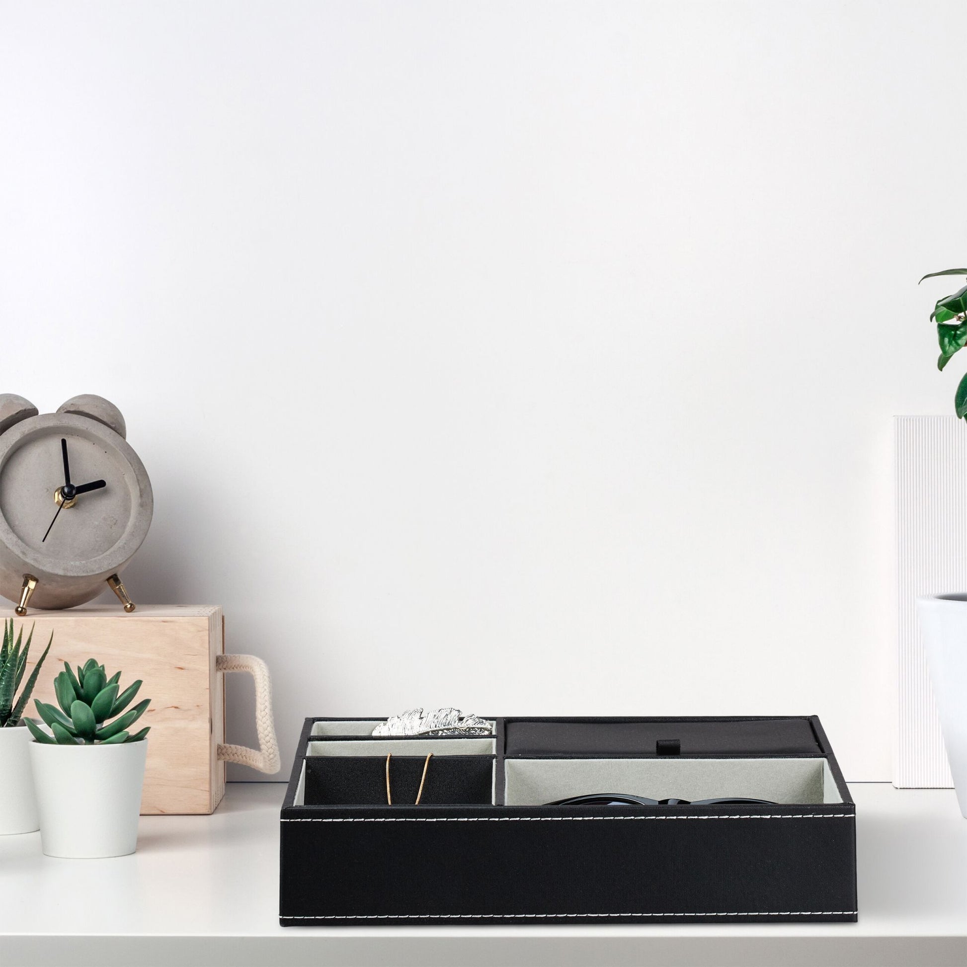 Schmucktablett in Lederoptik Weiss-Grau von Relaxdays