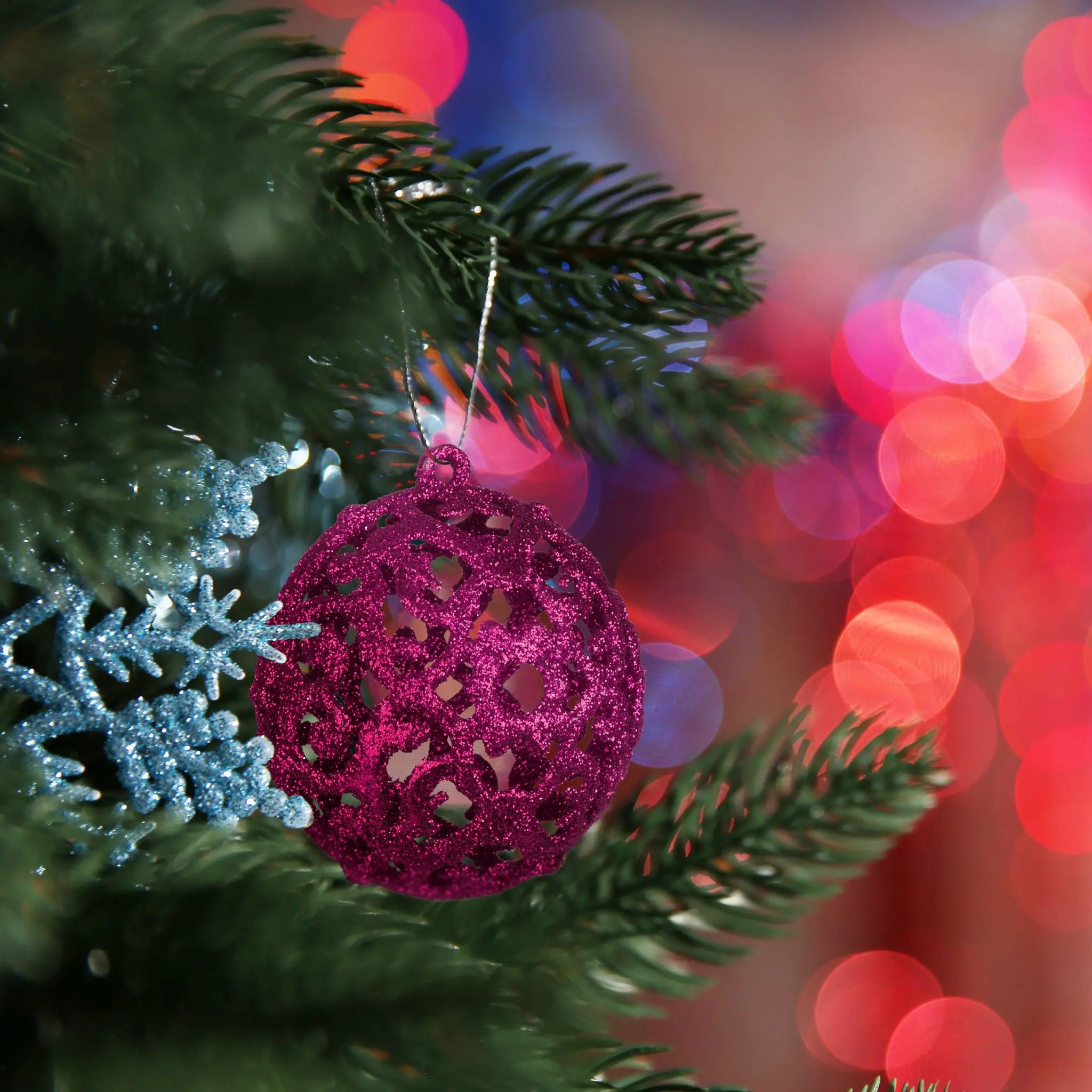 Weihnachtskugeln im 50er-Set Pink-Silber von Relaxdays