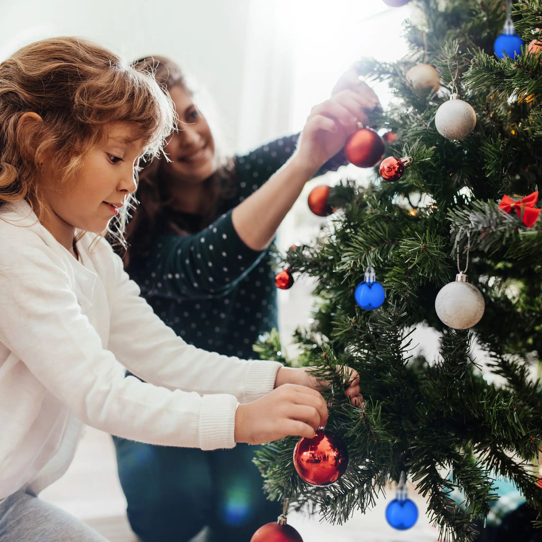 Weihnachtskugeln im 96er-Set Dunkelblau-Silber von Relaxdays