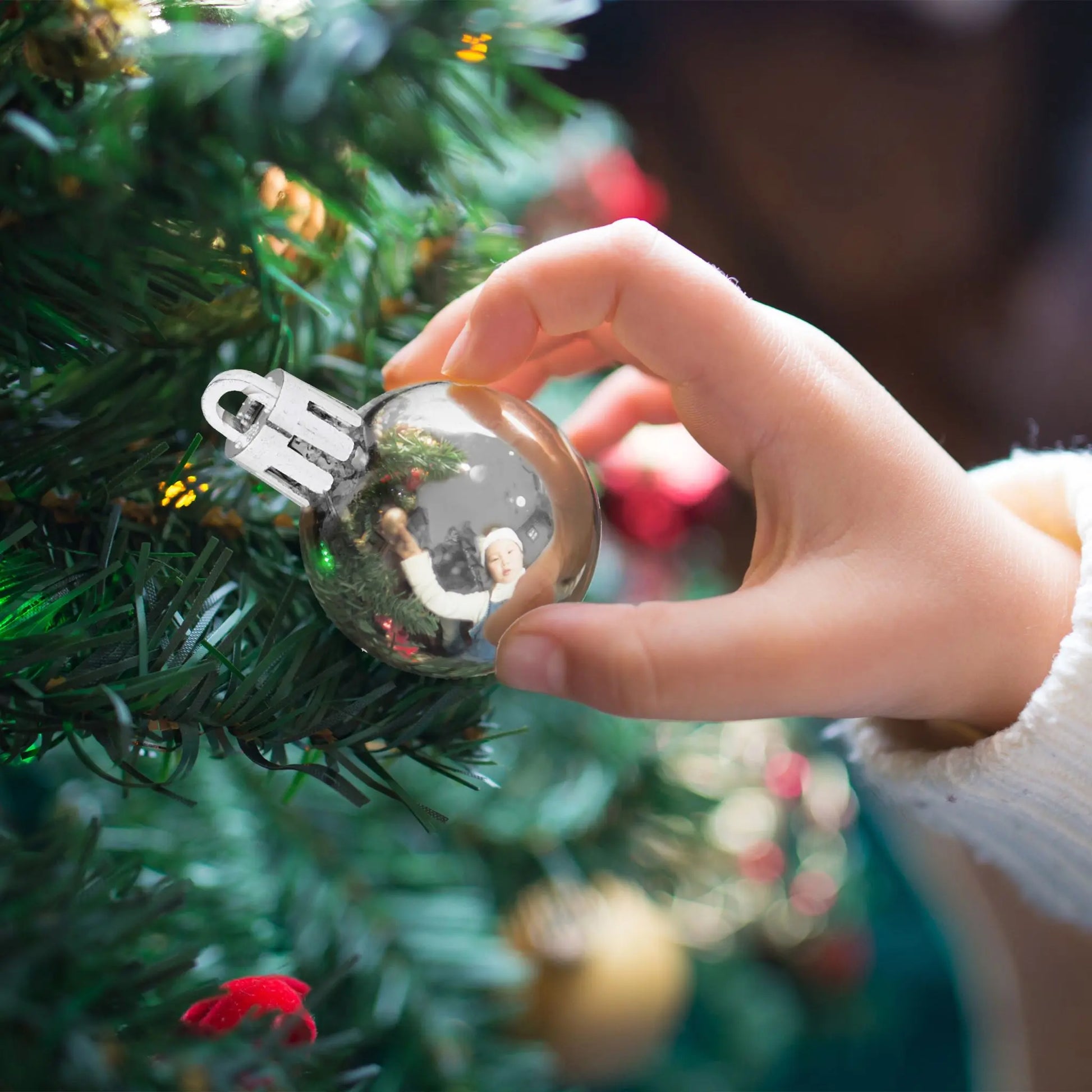 Weihnachtskugeln im 96er-Set Silber von Relaxdays