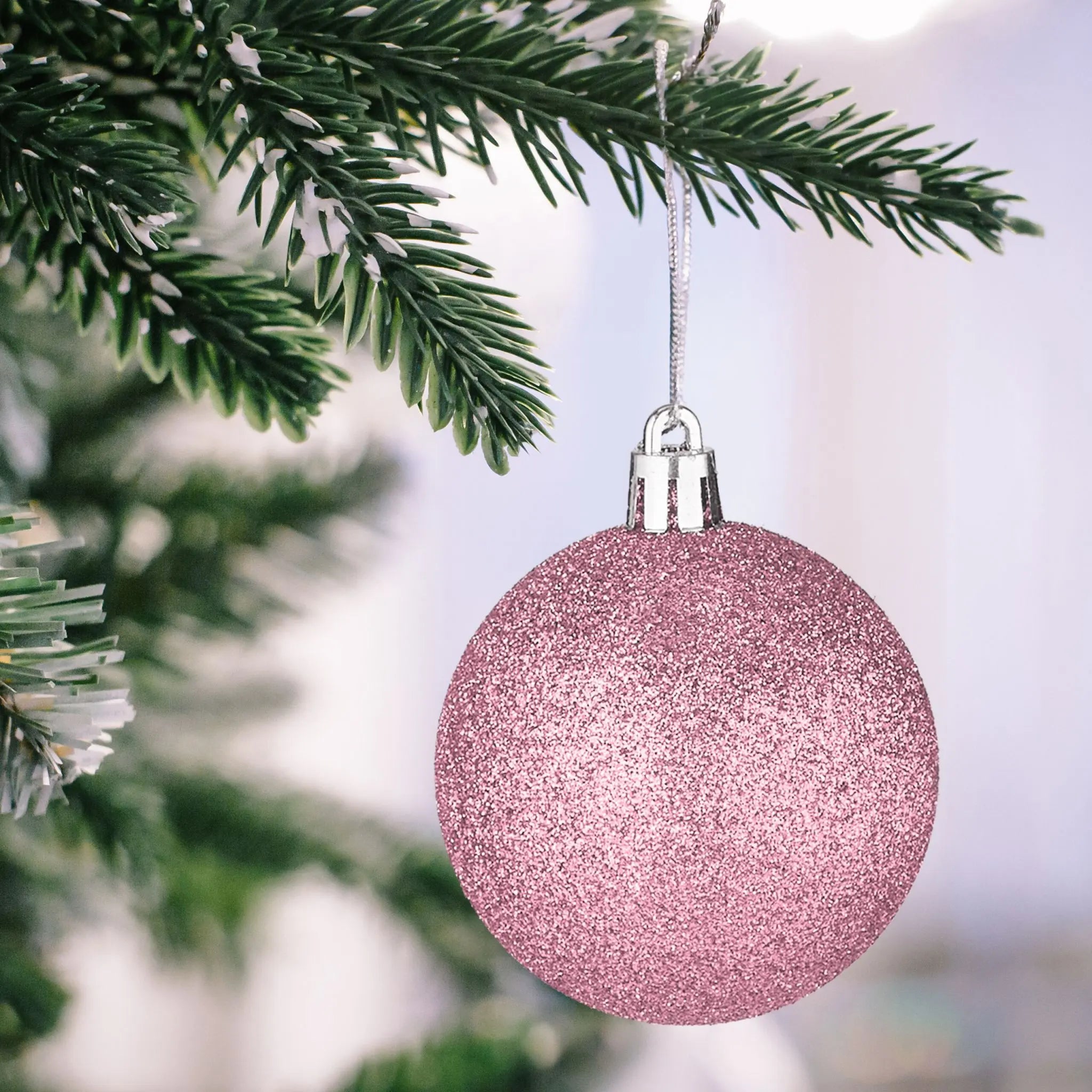 Weihnachtskugeln im 101er-Set Rosa-Weiss-Silber von Relaxdays