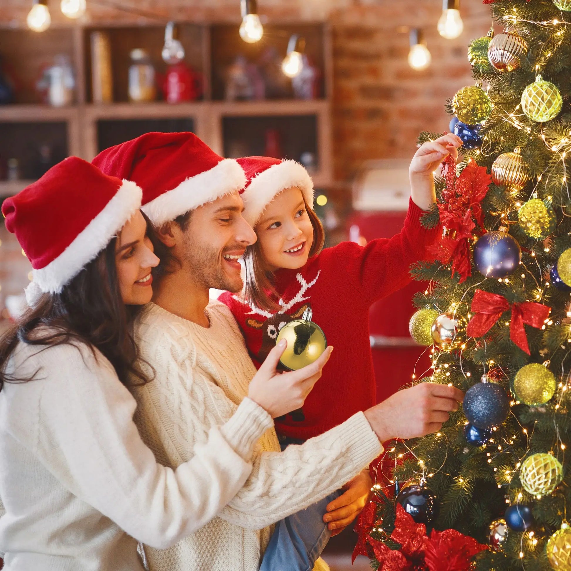 Weihnachtskugeln im 100er-Set Gold-Weiss-Silber von Relaxdays