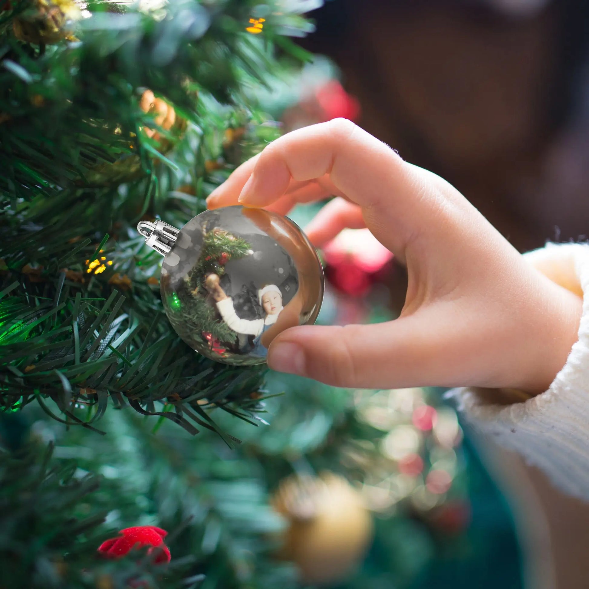 Weihnachtskugeln im 30er-Set Weiss-Silber von Relaxdays
