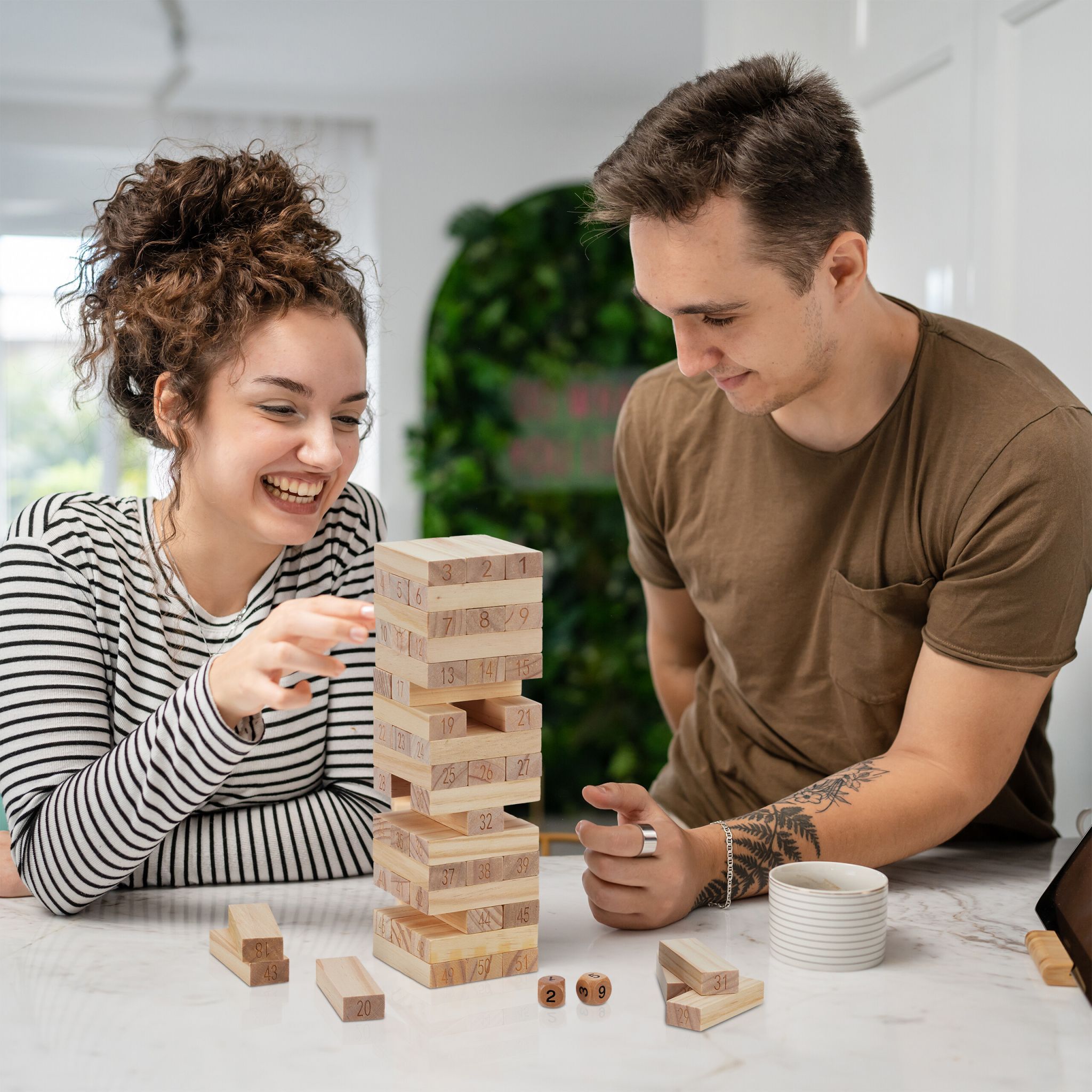 Wackelturm Holz mit Zahlen Hellbraun von Relaxdays