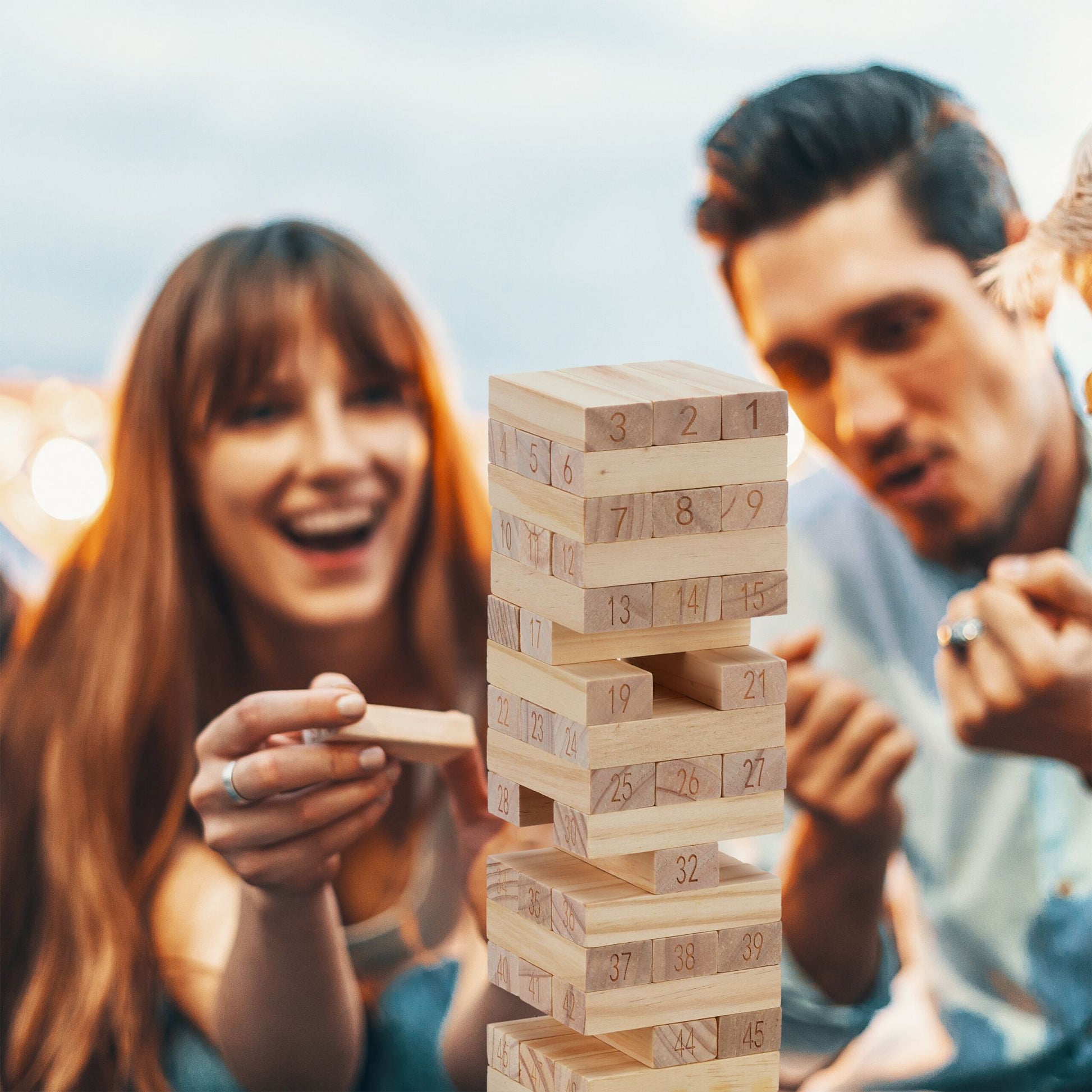 Wackelturm Holz mit Zahlen Hellbraun von Relaxdays