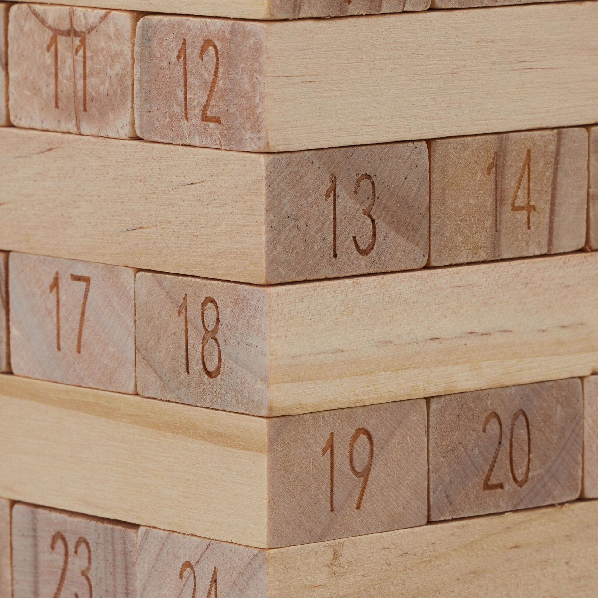 Wackelturm Holz mit Zahlen Hellbraun von Relaxdays