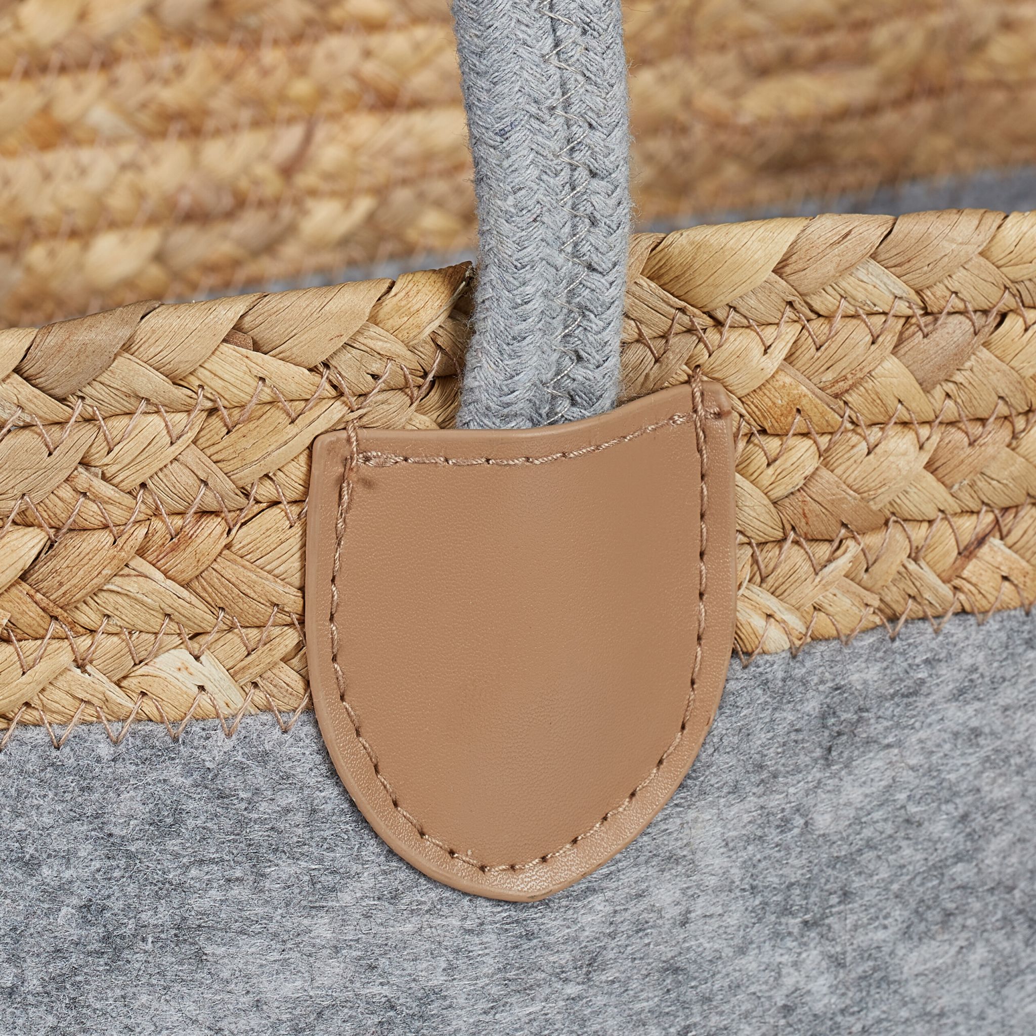 Filztasche mit Hirschmotiv Anthrazit-Hellbraun-Grau von Relaxdays