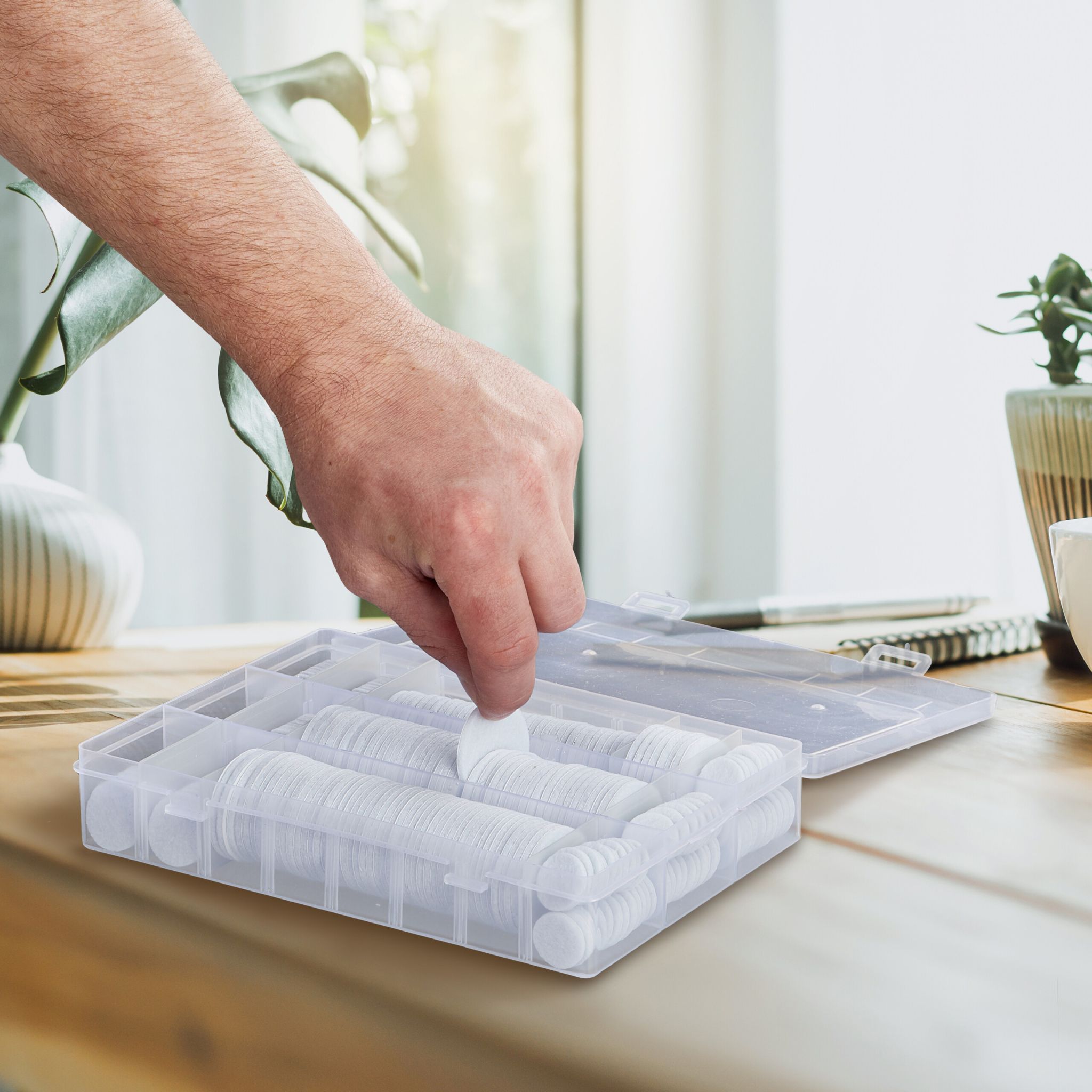 Selbstklebende Filzgleiter 272er-Set Weiss von Relaxdays