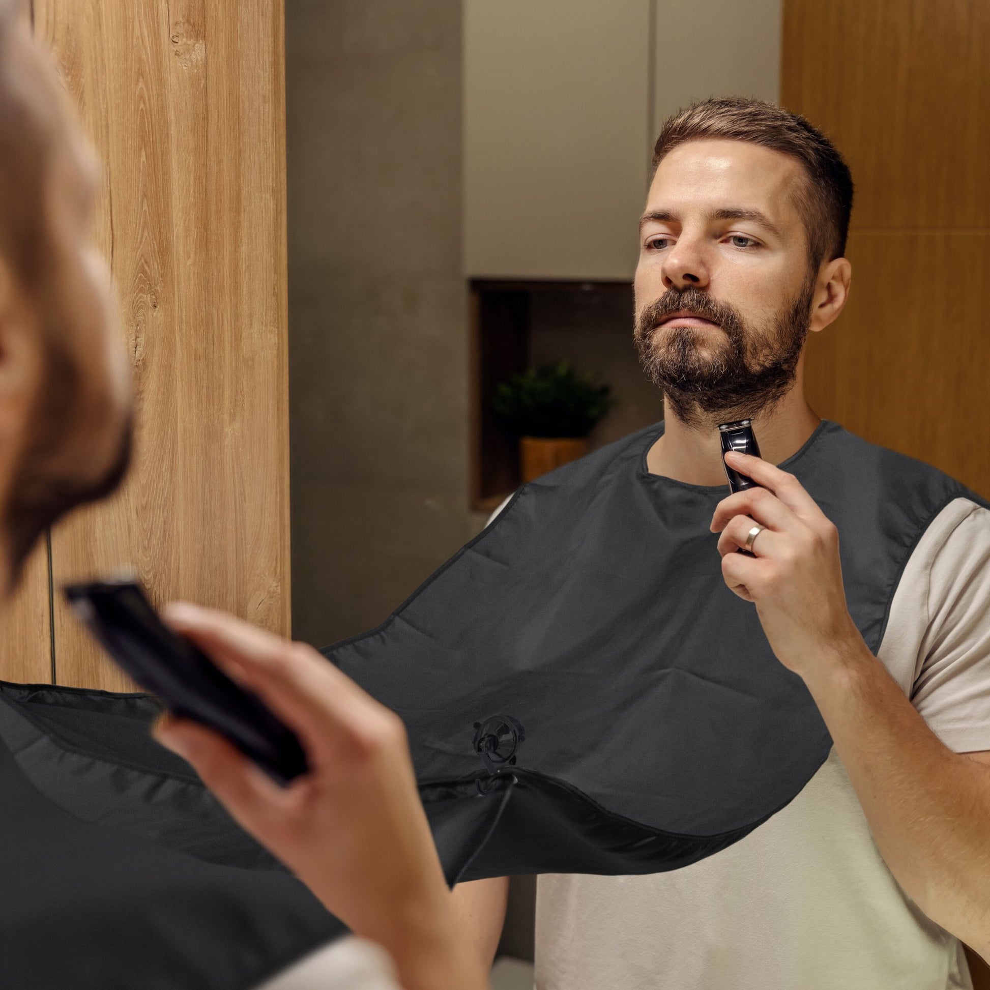 Bartschürze mit Saugnäpfen 2er-Set Schwarz von Relaxdays