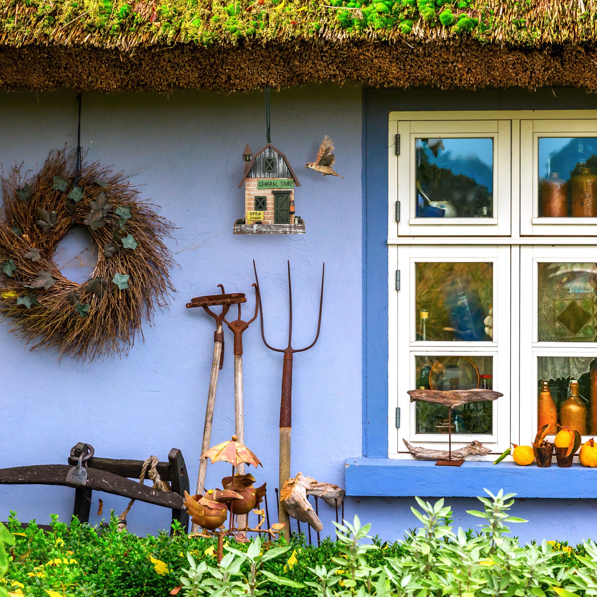 Deko Vogelhaus Laden-Design Braun-Gelb-Türkis von Relaxdays