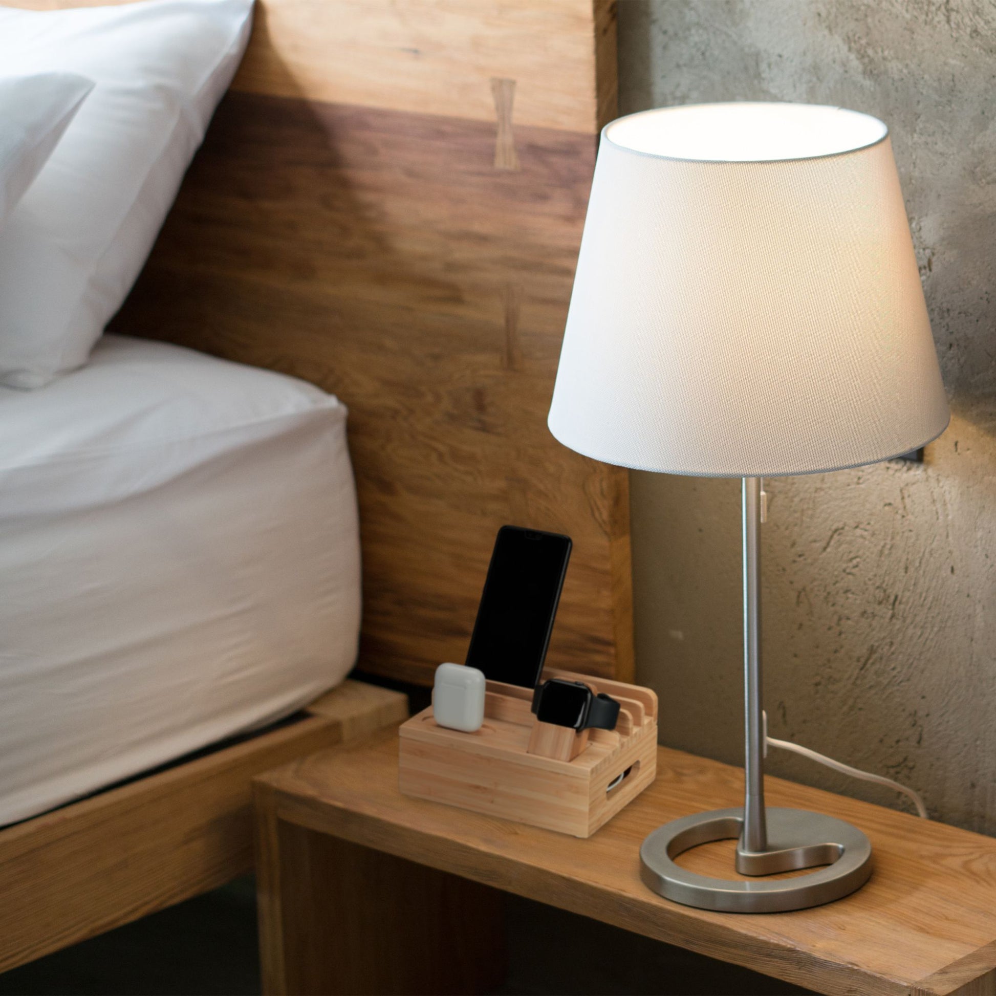 Ladestation für mehrere Geräte Hellbraun von Relaxdays