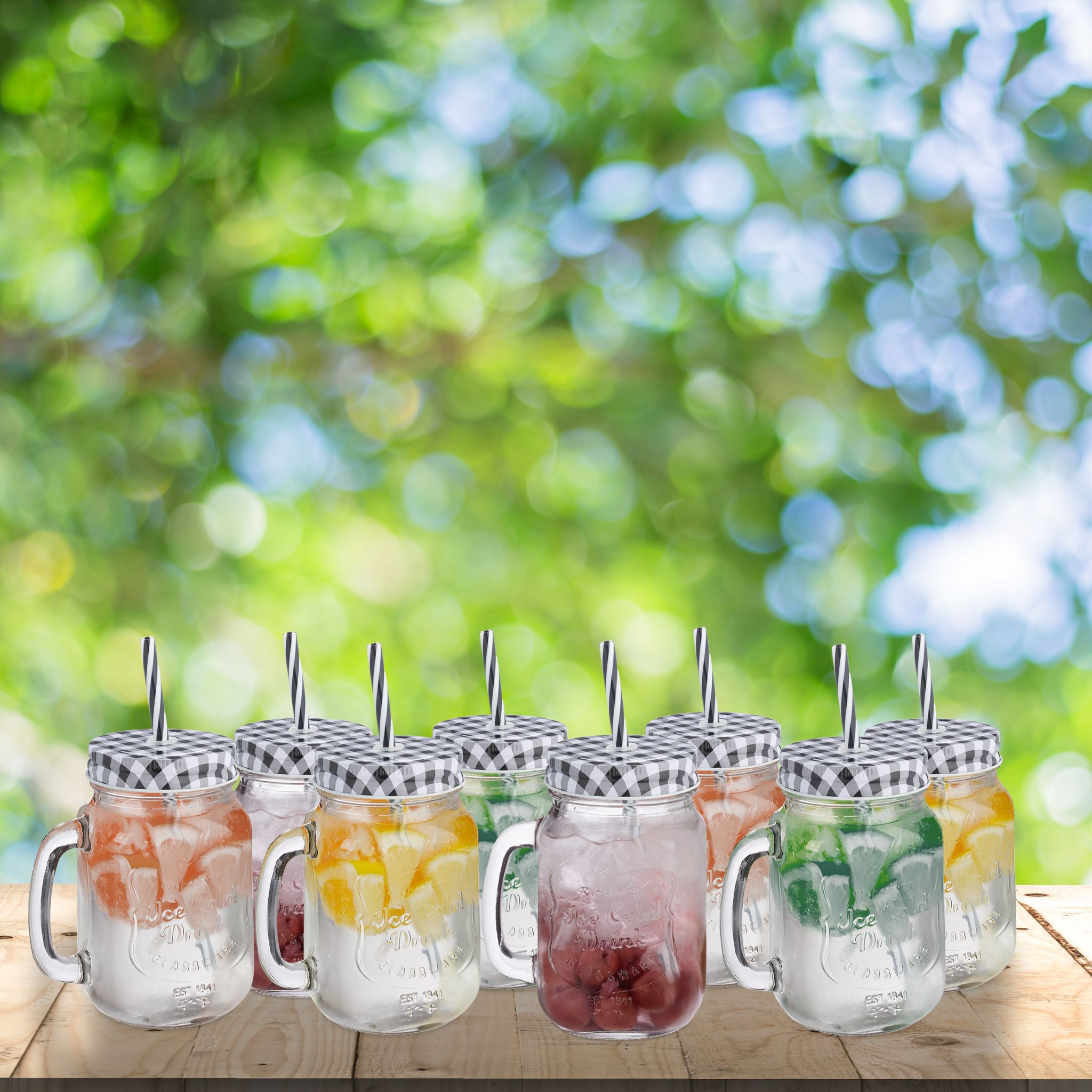 Trinkgläser mit Deckel kariert 8er-Set Weiss-Schwarz-Transparent von Relaxdays