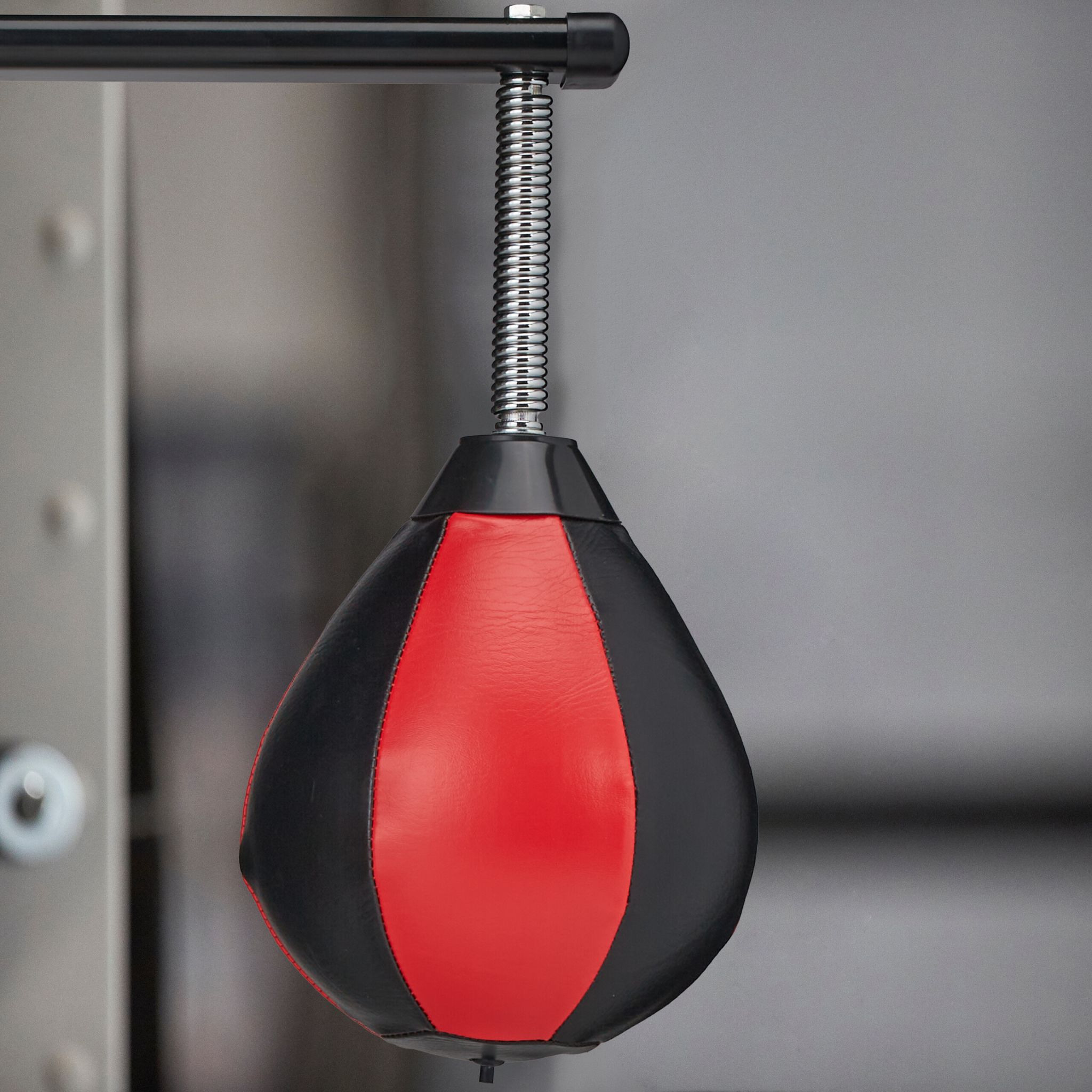Punchingball für die Wand Rot-Schwarz-Silber von Relaxdays