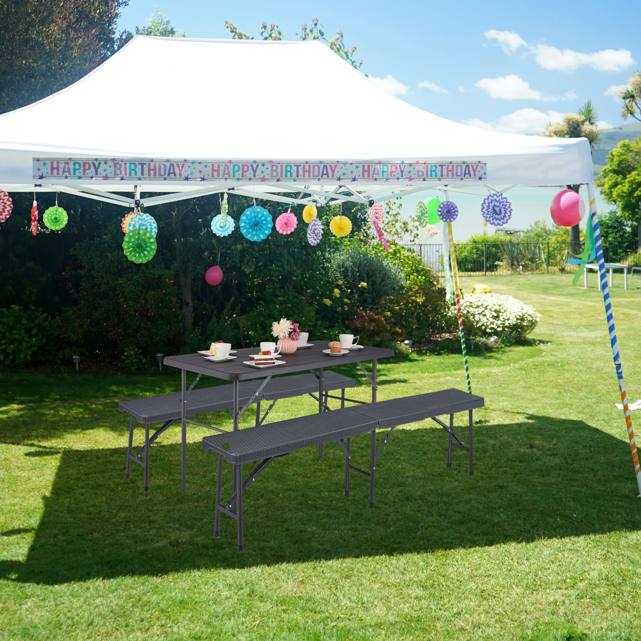 Eckiger Gartentisch in Holzoptik Grau