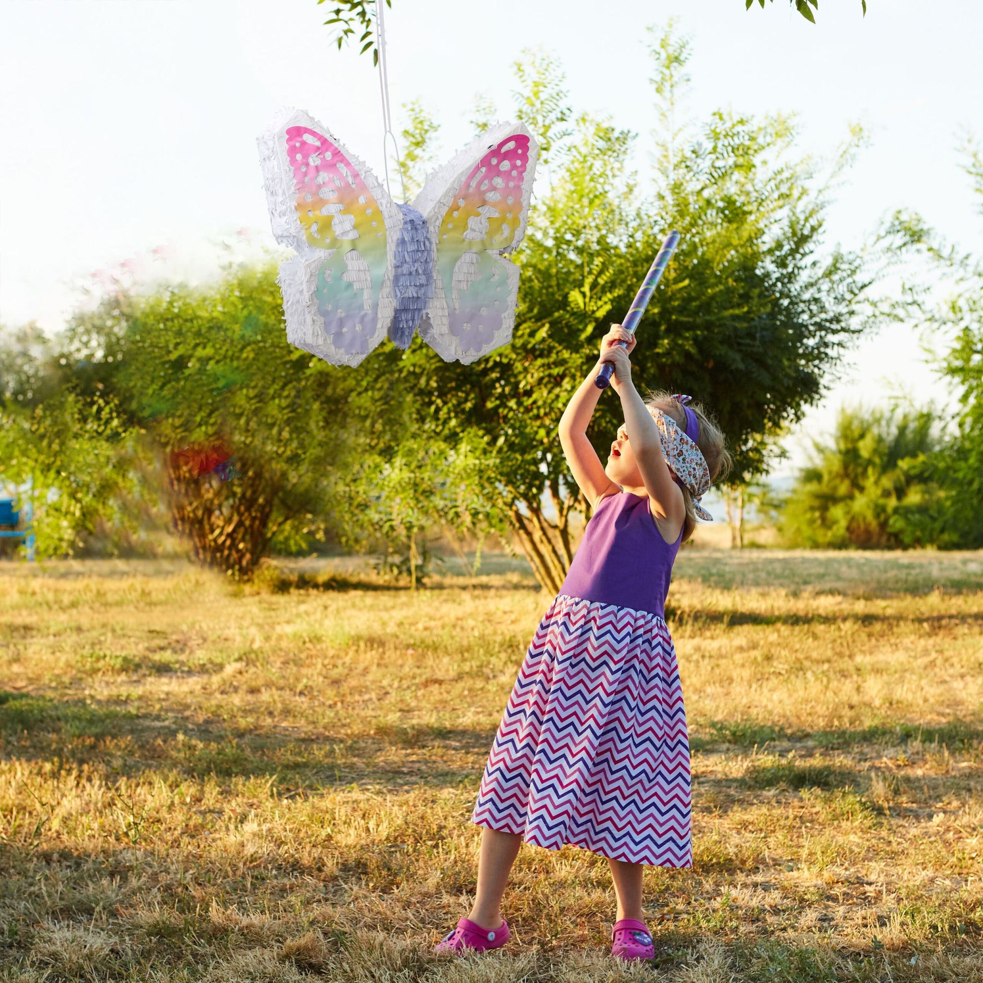 Pinata Schmetterling Weiss-Lila-Rosa von Relaxdays