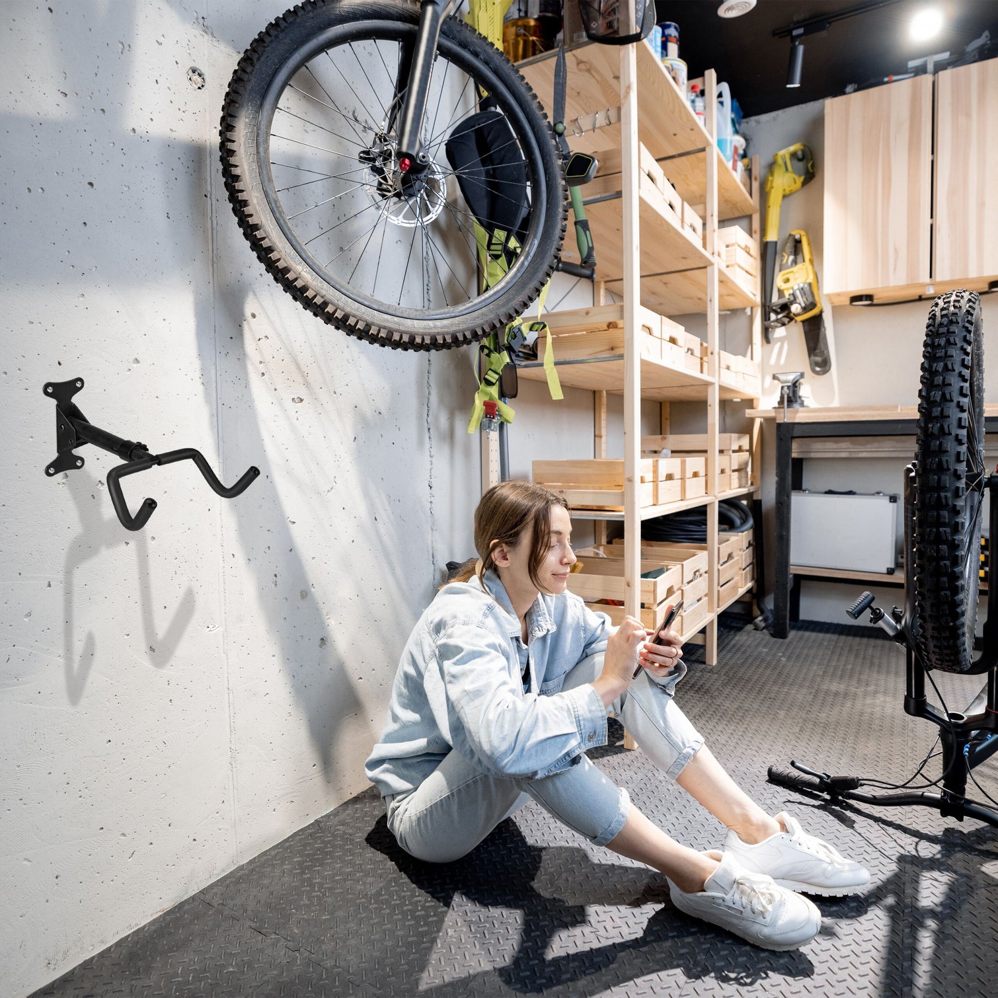 Klappbare Fahrrad Wandhalterung Schwarz von Relaxdays