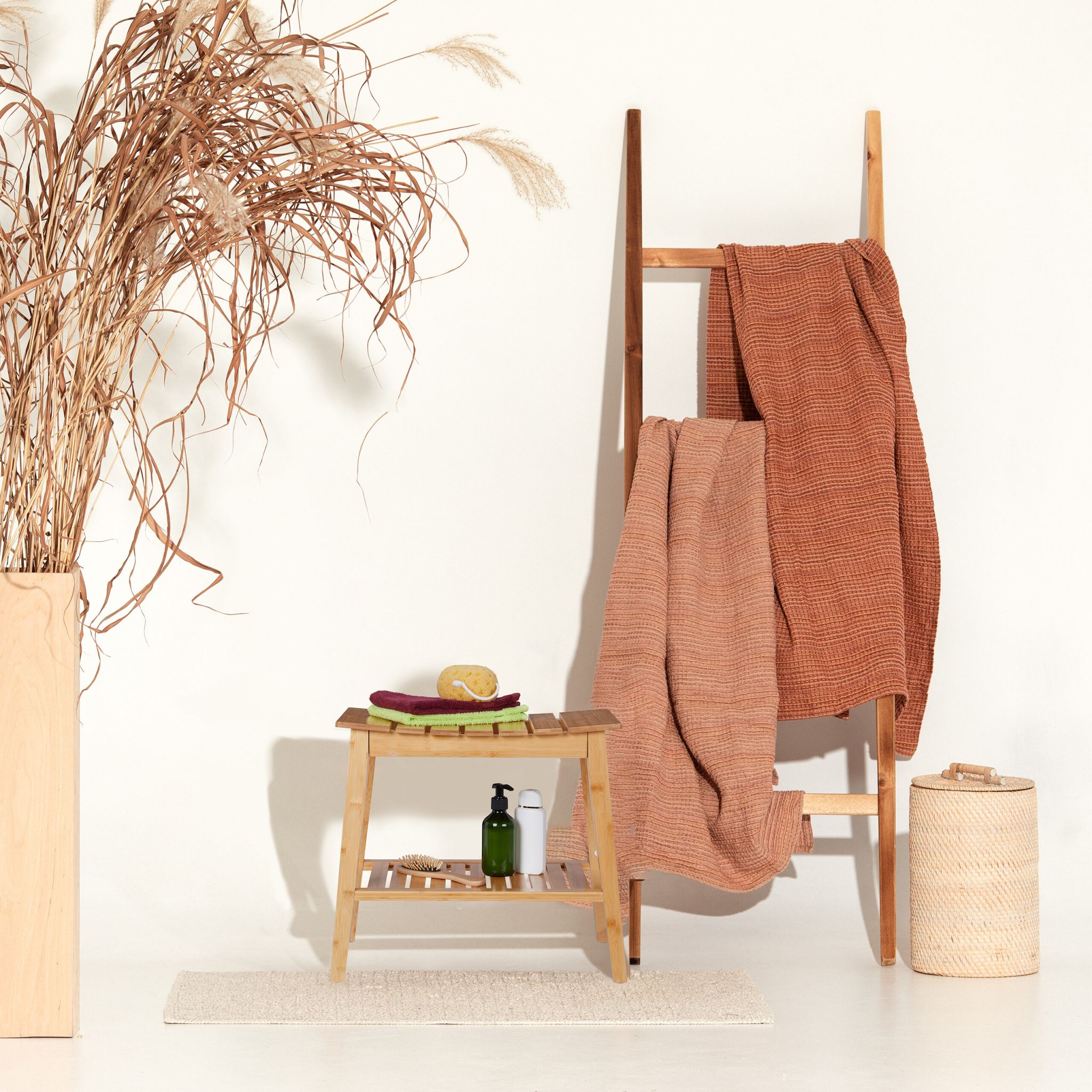 Badhocker Bambus mit Ablage Hellbraun von Relaxdays