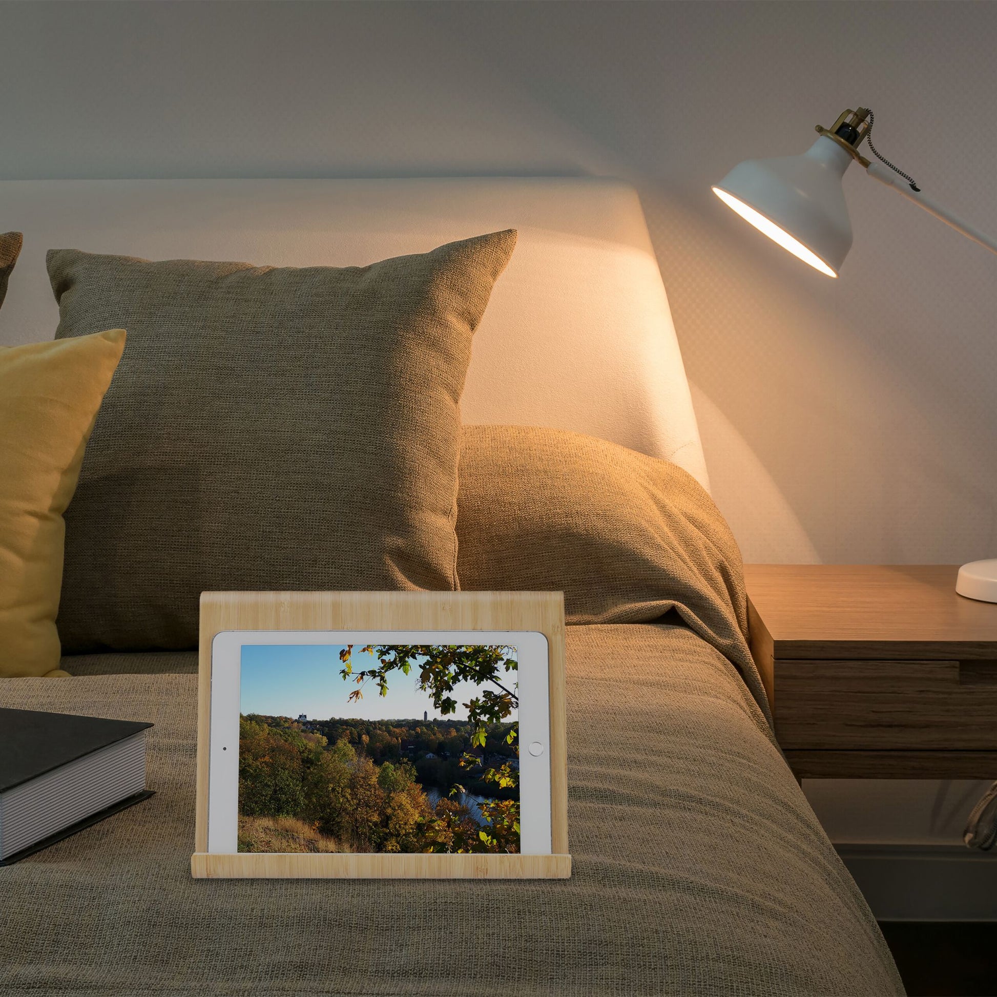 Tablet-Ständer Holz Hellbraun von Relaxdays