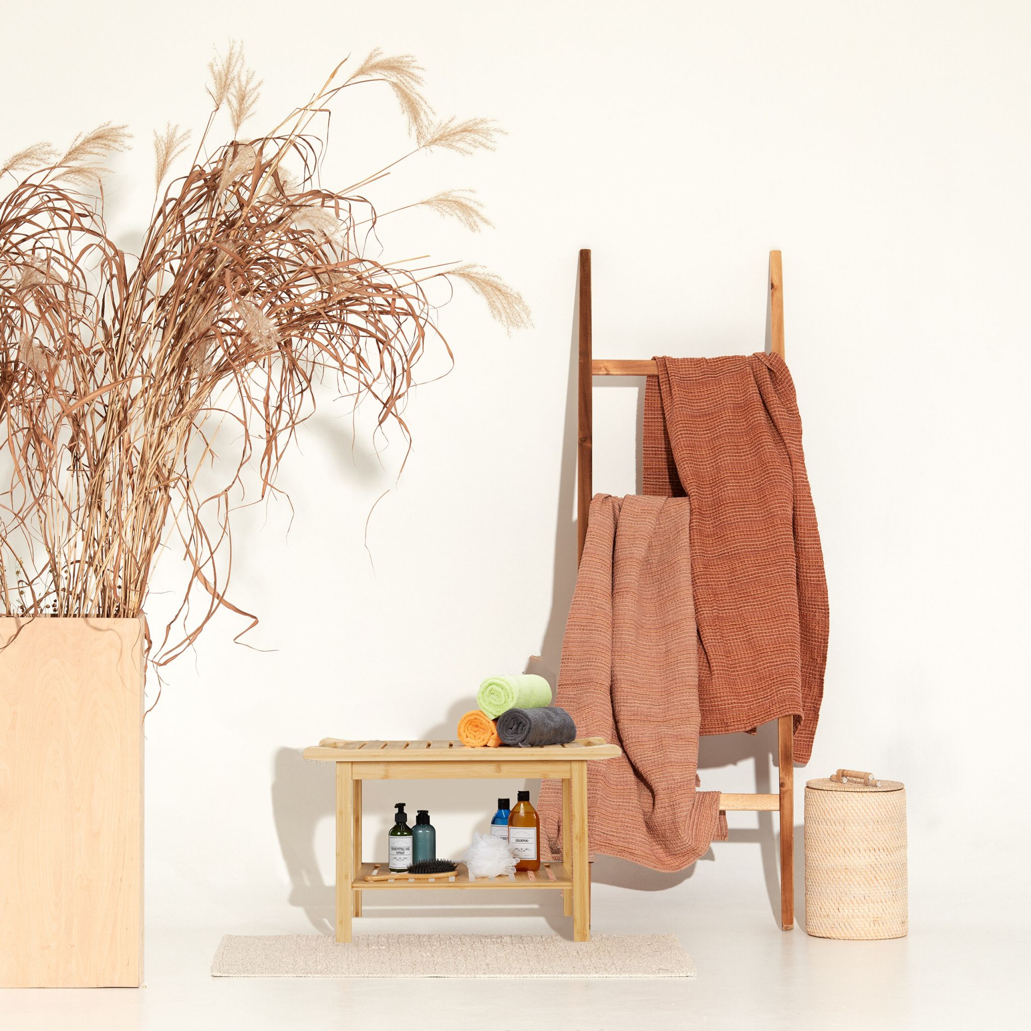 Badhocker Bambus mit Griffen Hellbraun von Relaxdays