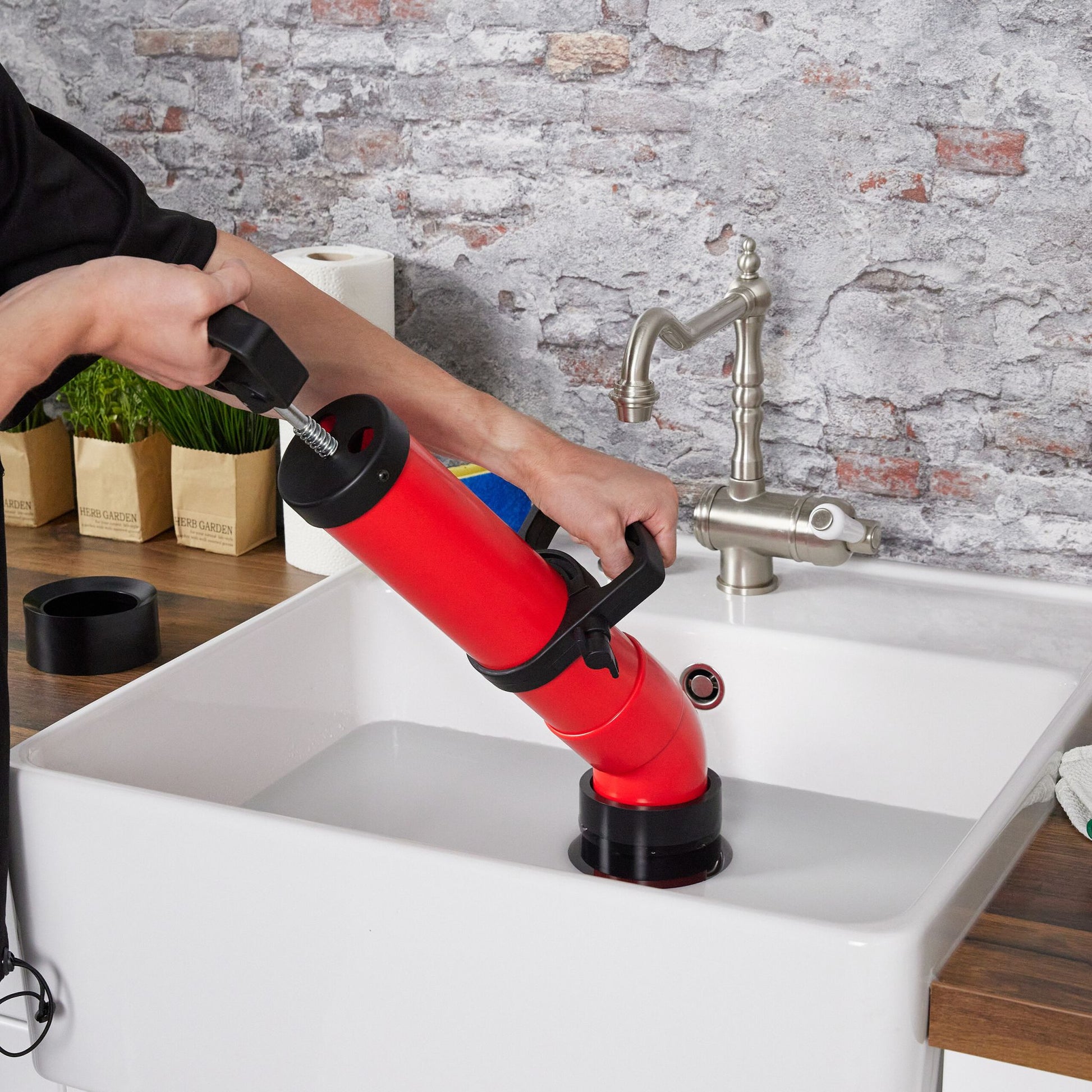 Rohrreinigungspumpe 2 Aufsätze Rot-Schwarz von Relaxdays