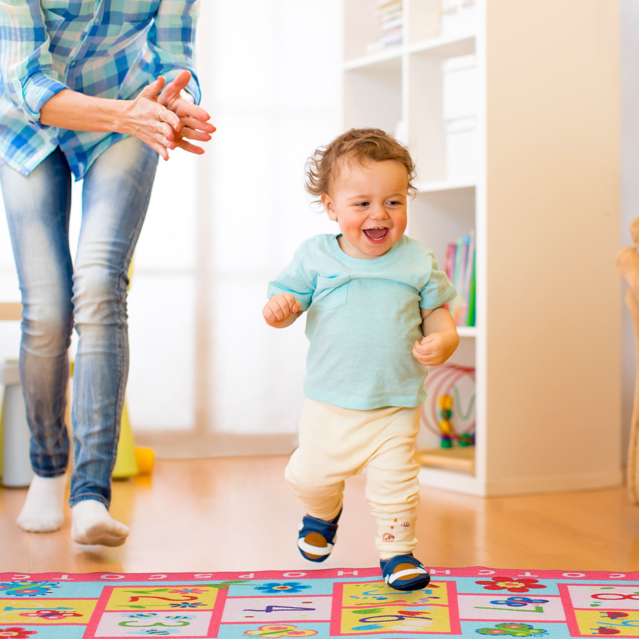 Kinderteppich Hüpfkästchen Gelb-Hellblau-Pink von guteszeug.ch