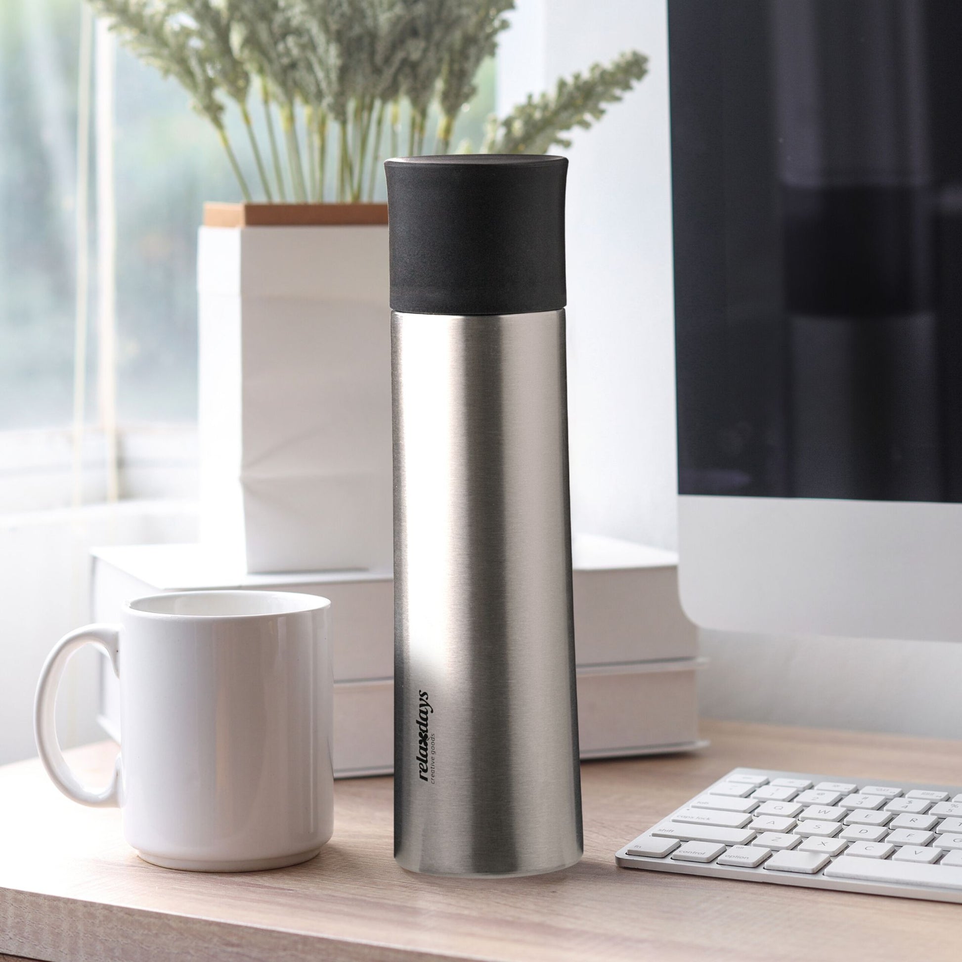 Trinkflasche Edelstahl 500ml mit Becher Schwarz-Silber von Relaxdays