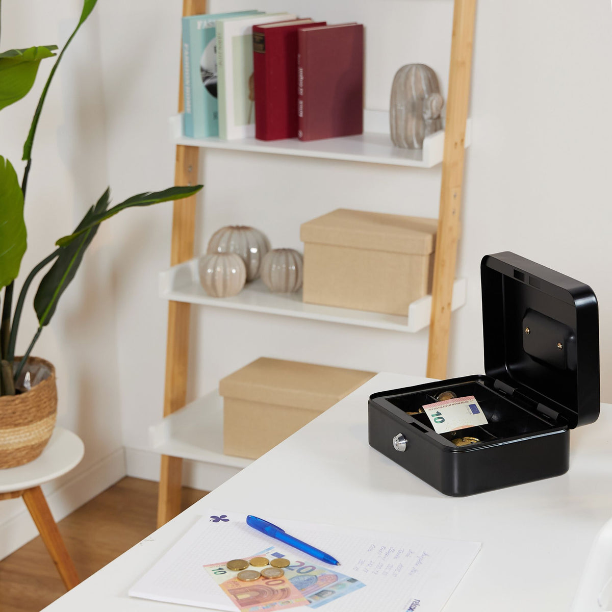 Abschliessbare Geldkassette Schwarz-Silber von Relaxdays